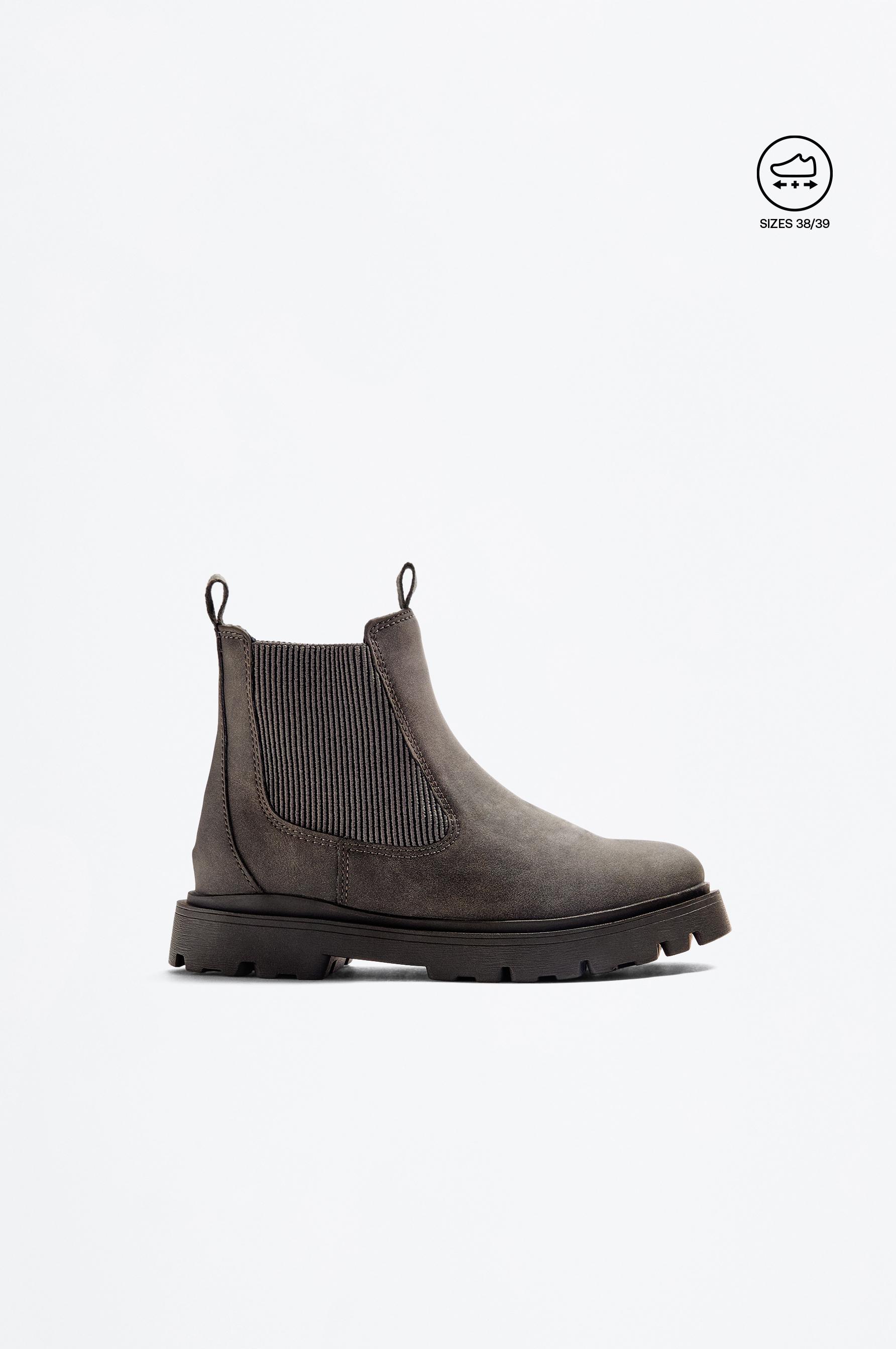 Chelsea boots — BLACK
