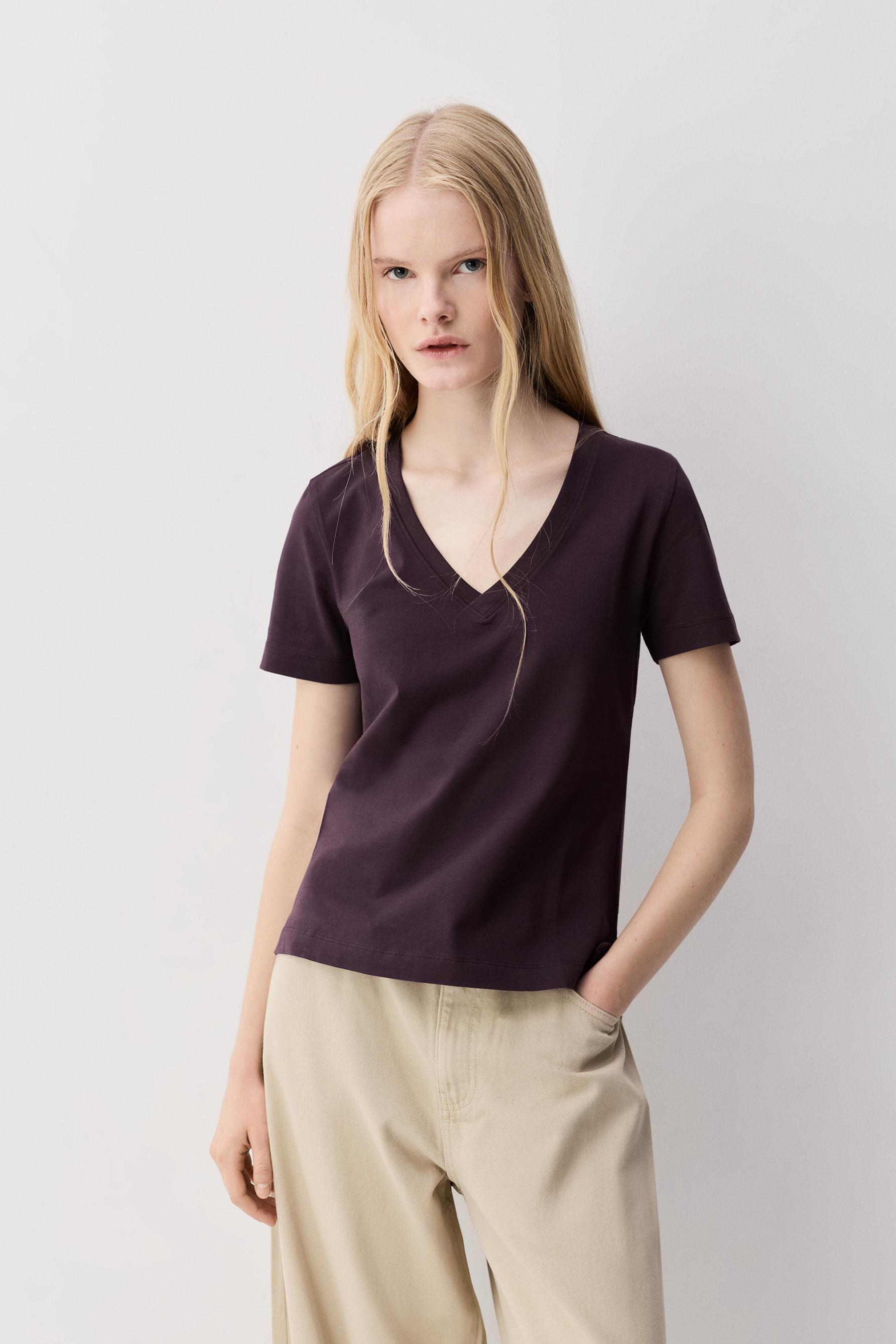 Camiseta cuello pico