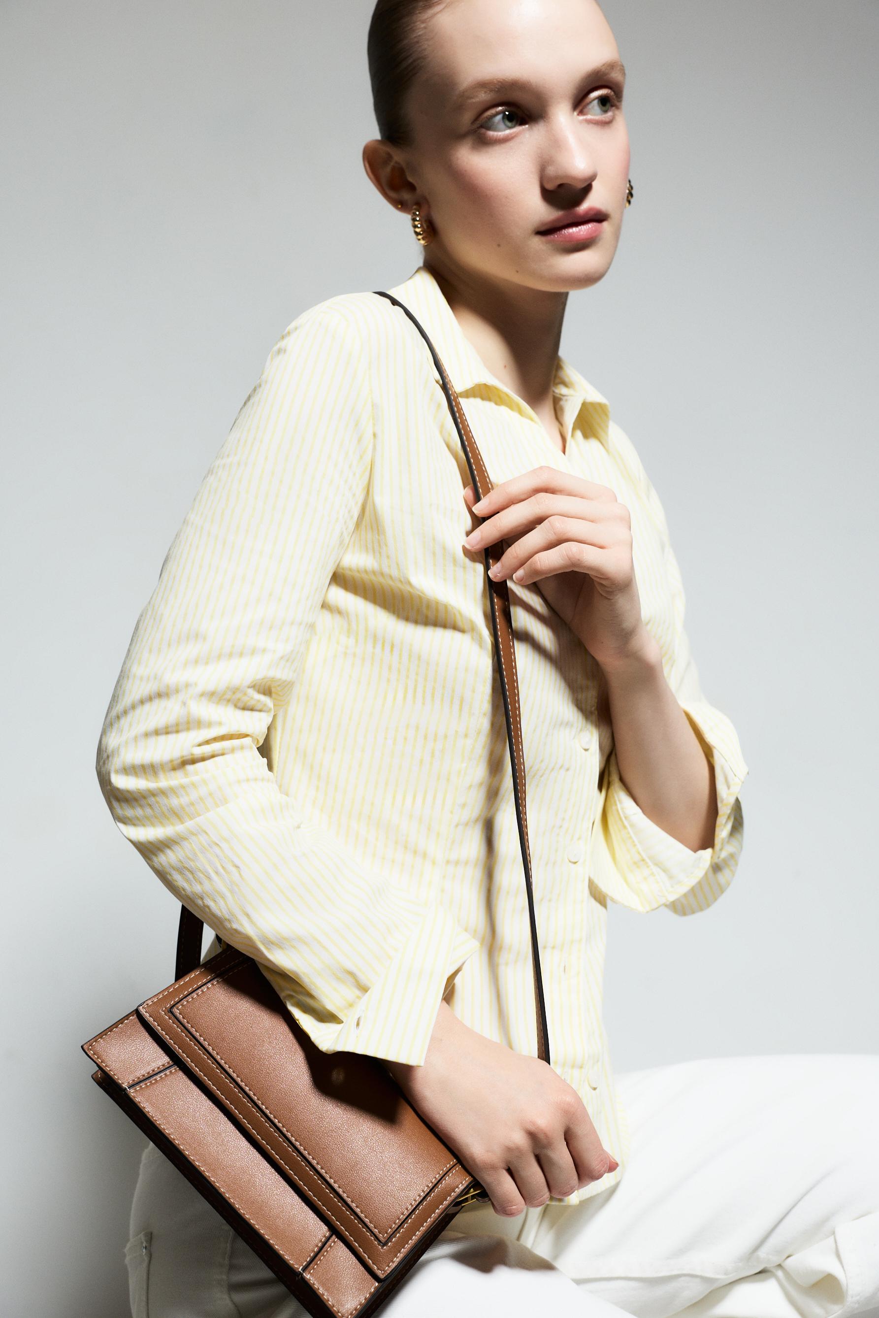 Flap crossbody bag — CAMEL