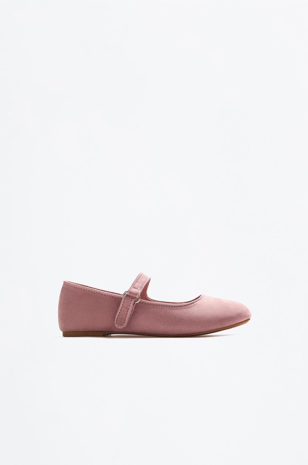 Ballet flats
