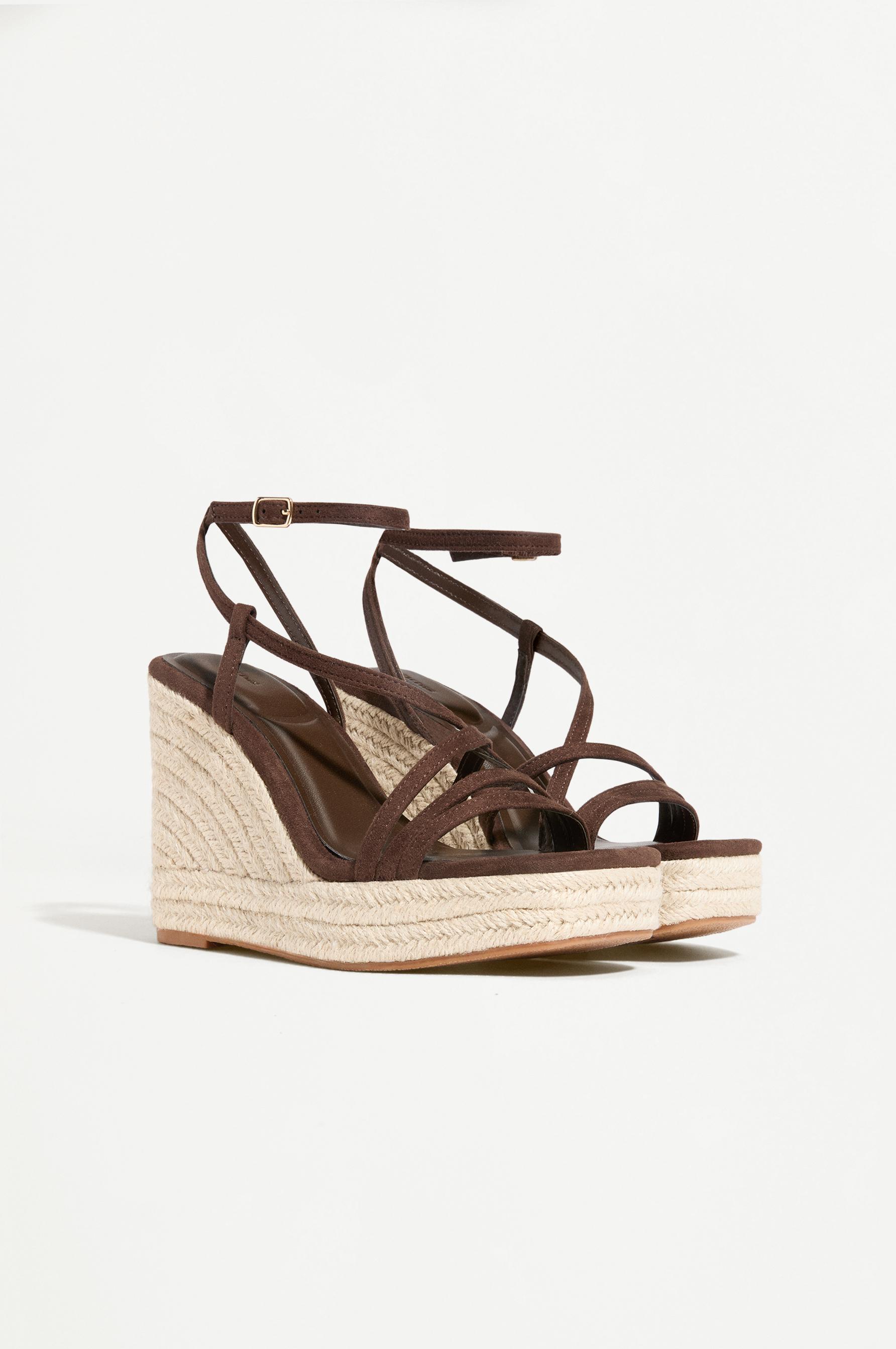 Wedge sandals — BROWN