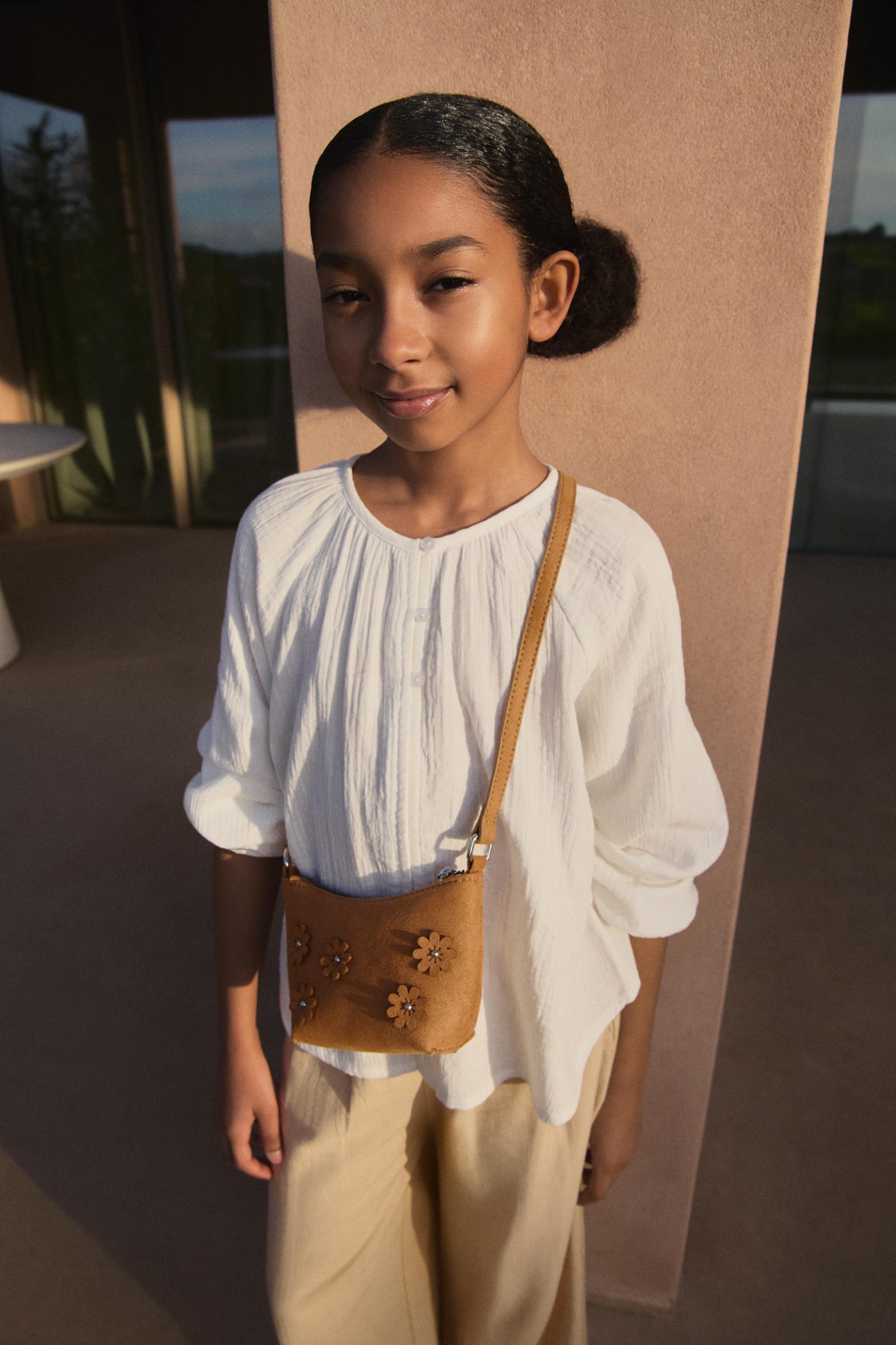 Crossbody bag with floral detail — CAMEL