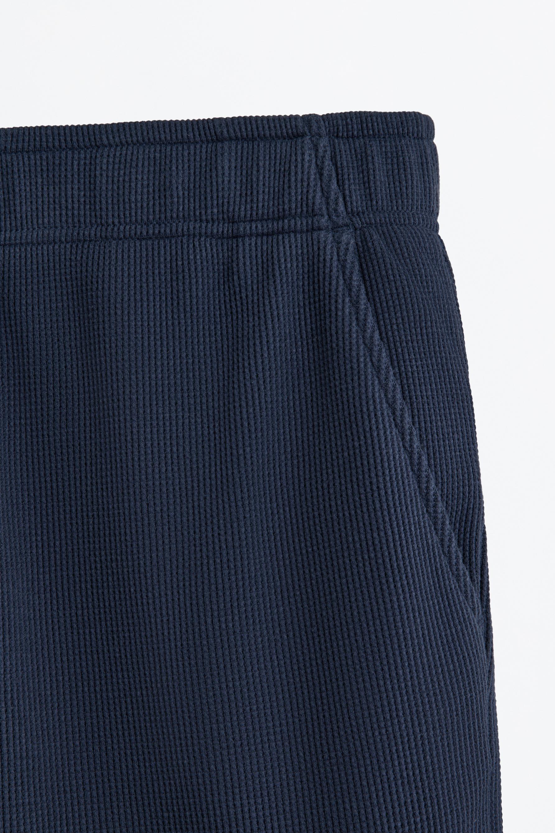 Waffle-knit textured Bermuda shorts — NAVY