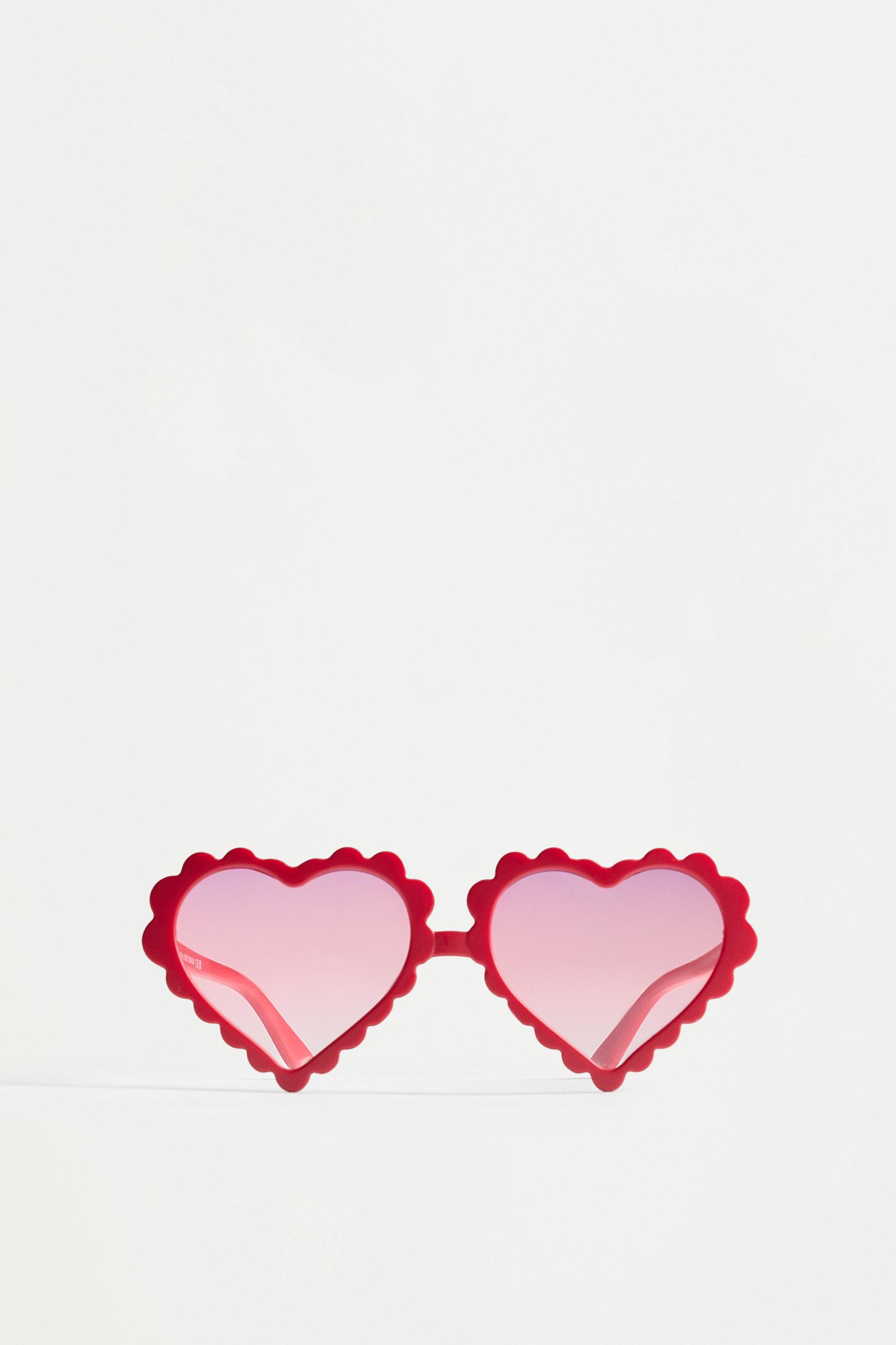 Wavy heart sunglasses — LILAC