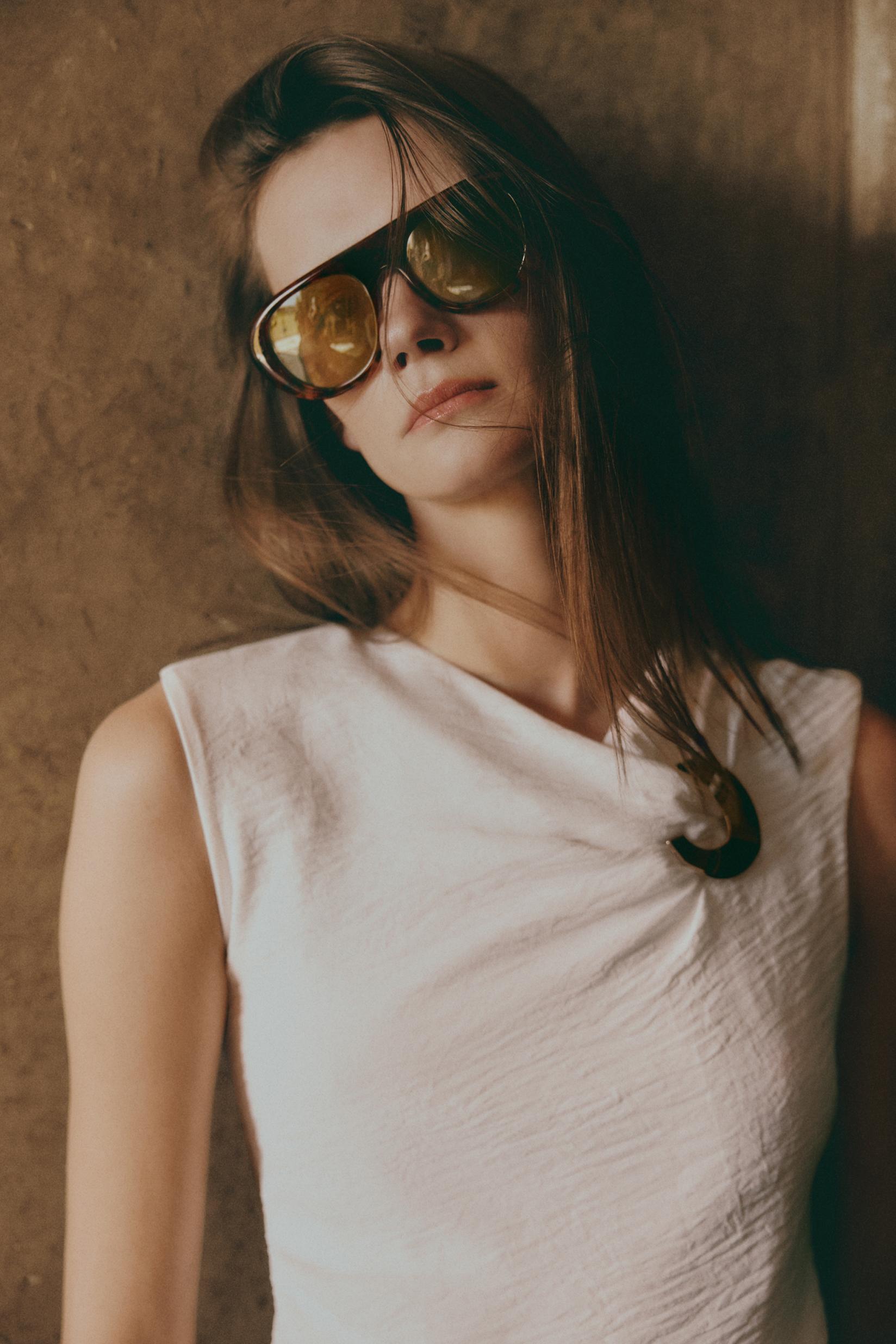 Tortoiseshell aviator sunglasses — TORTOISESHELL