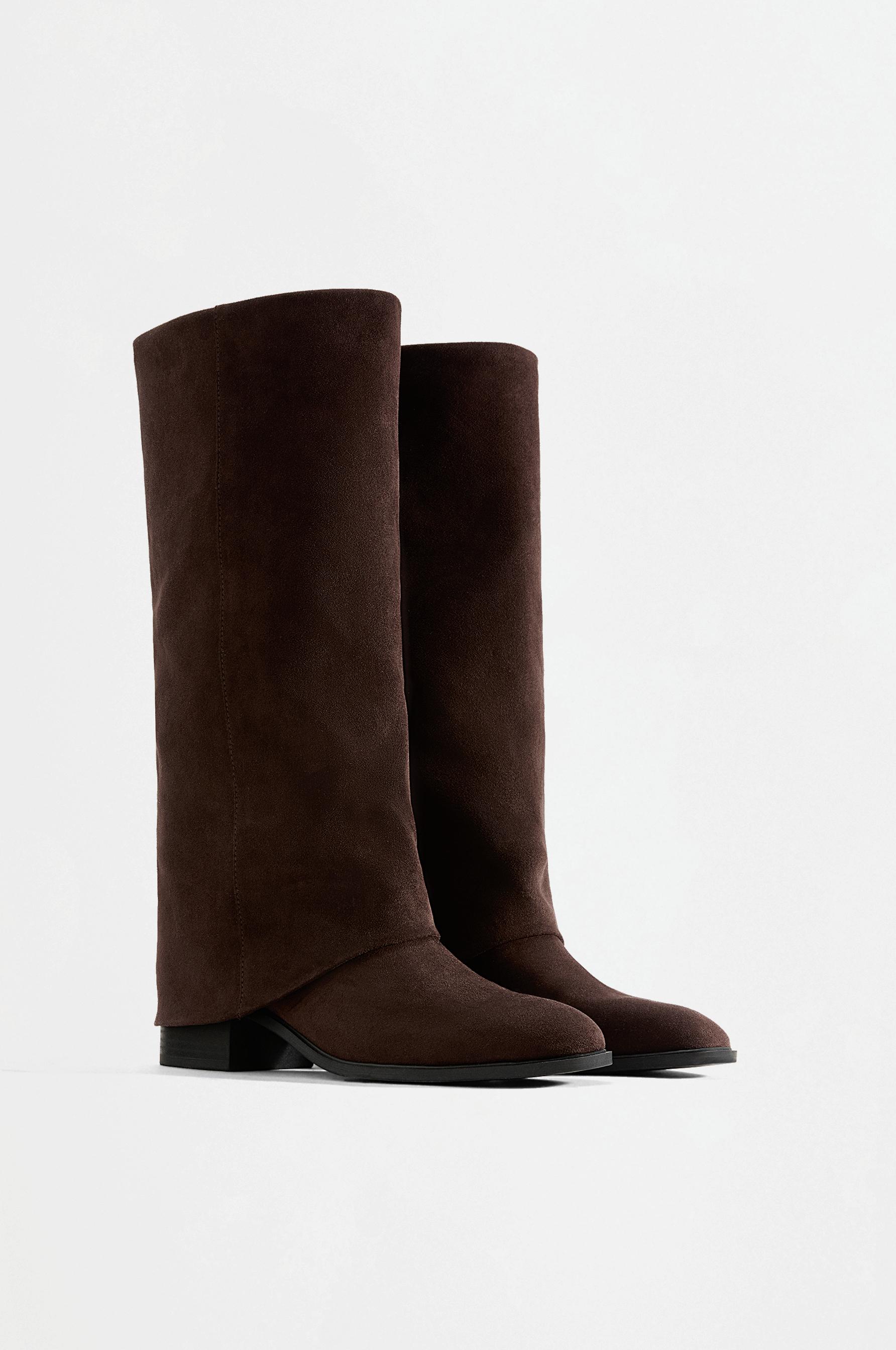 Footed boots — BROWN