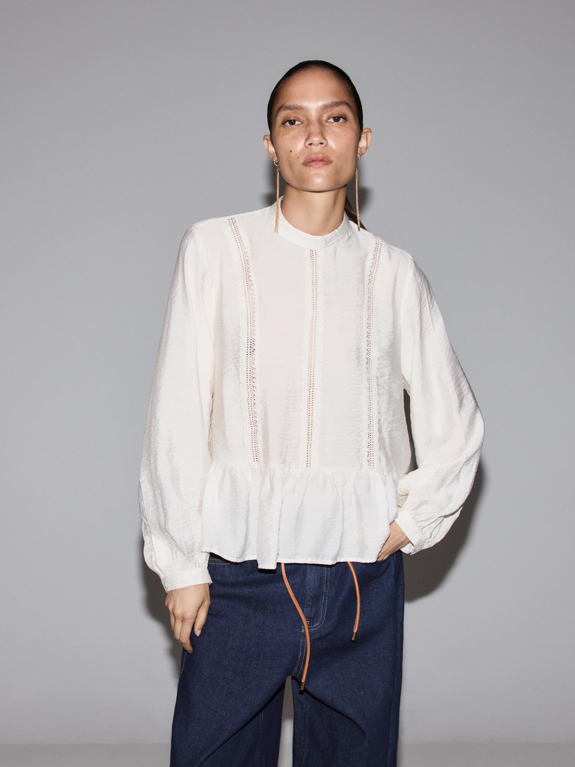 Blusa detalle encaje