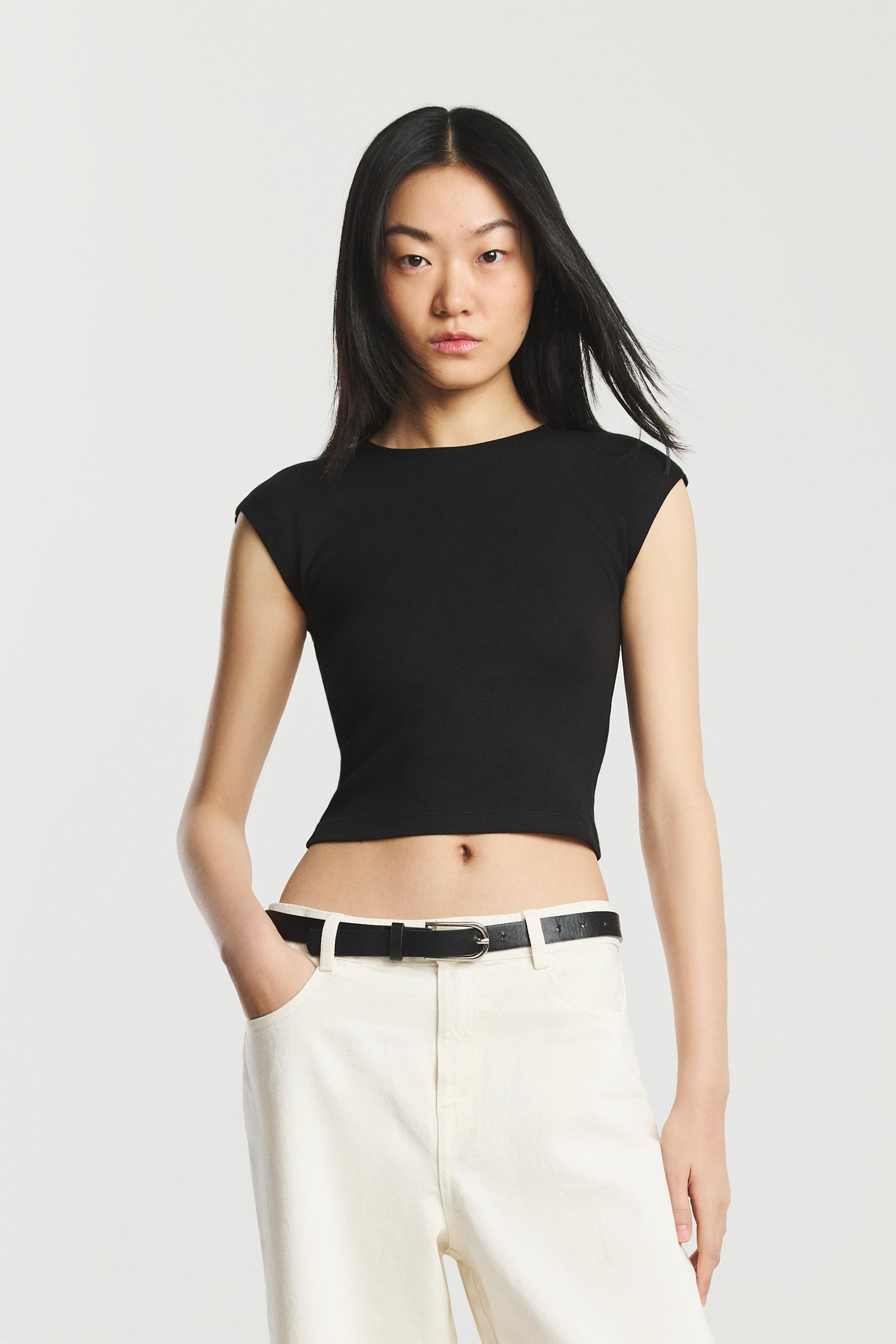 Cropped T-shirt — BLACK
