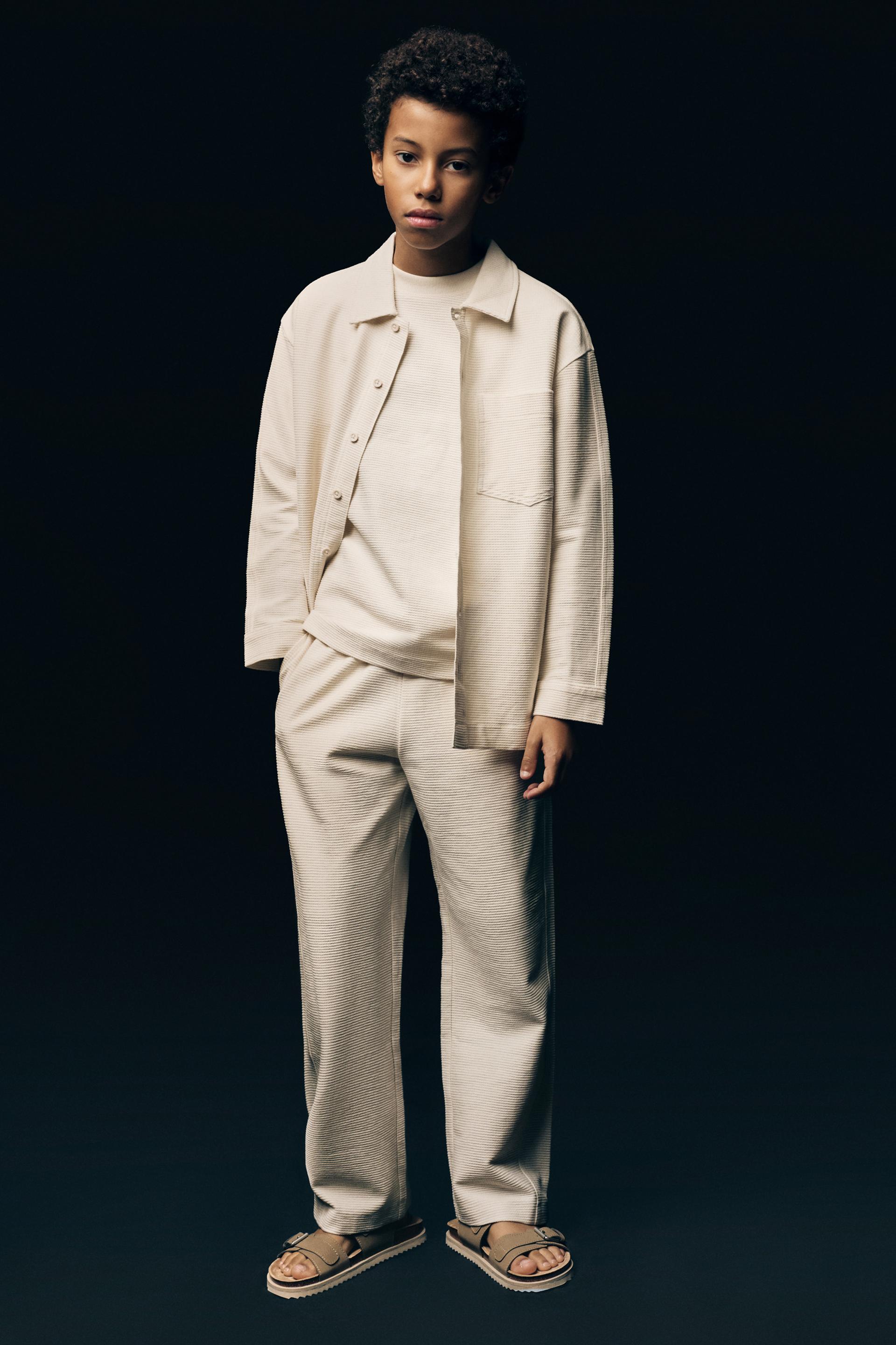 Pantalón jogger estructura