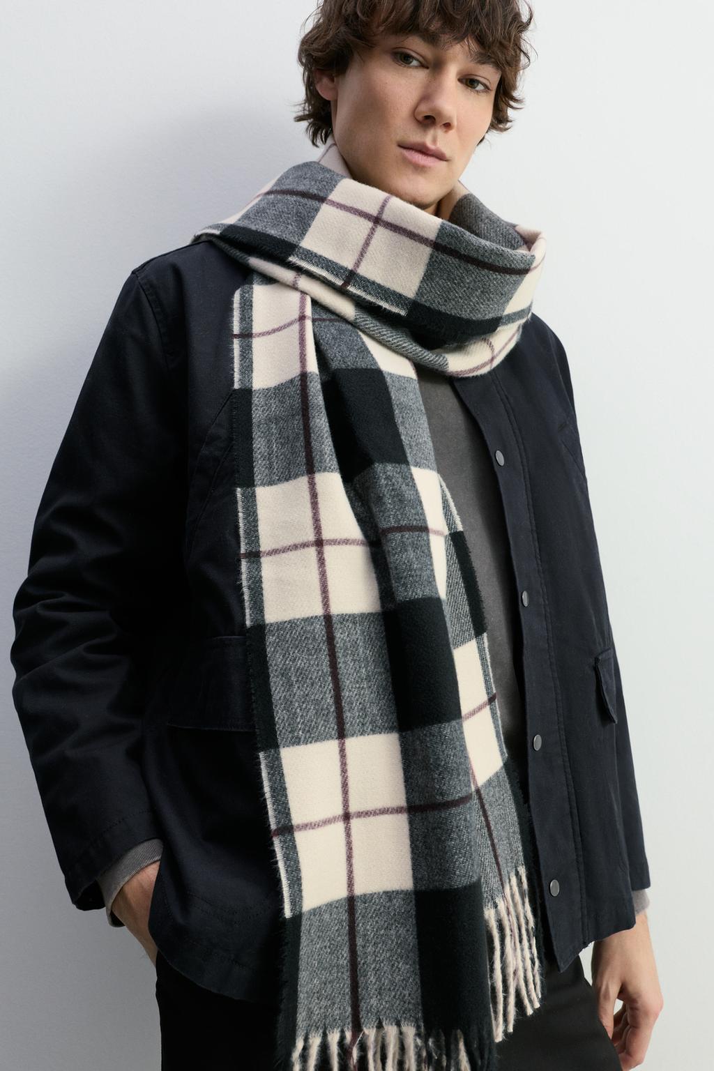 Fringed checked scarf