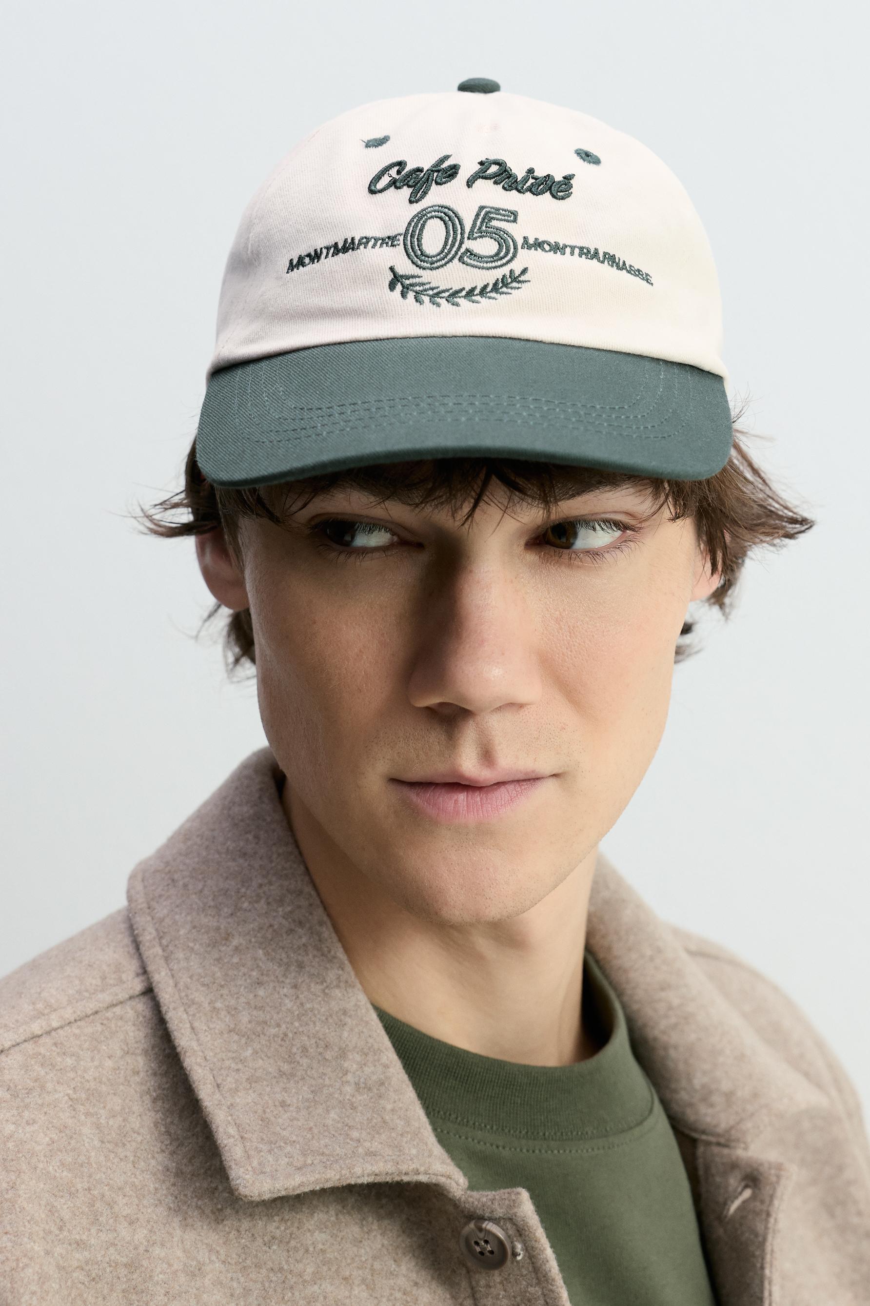 Gorra contraste bordado