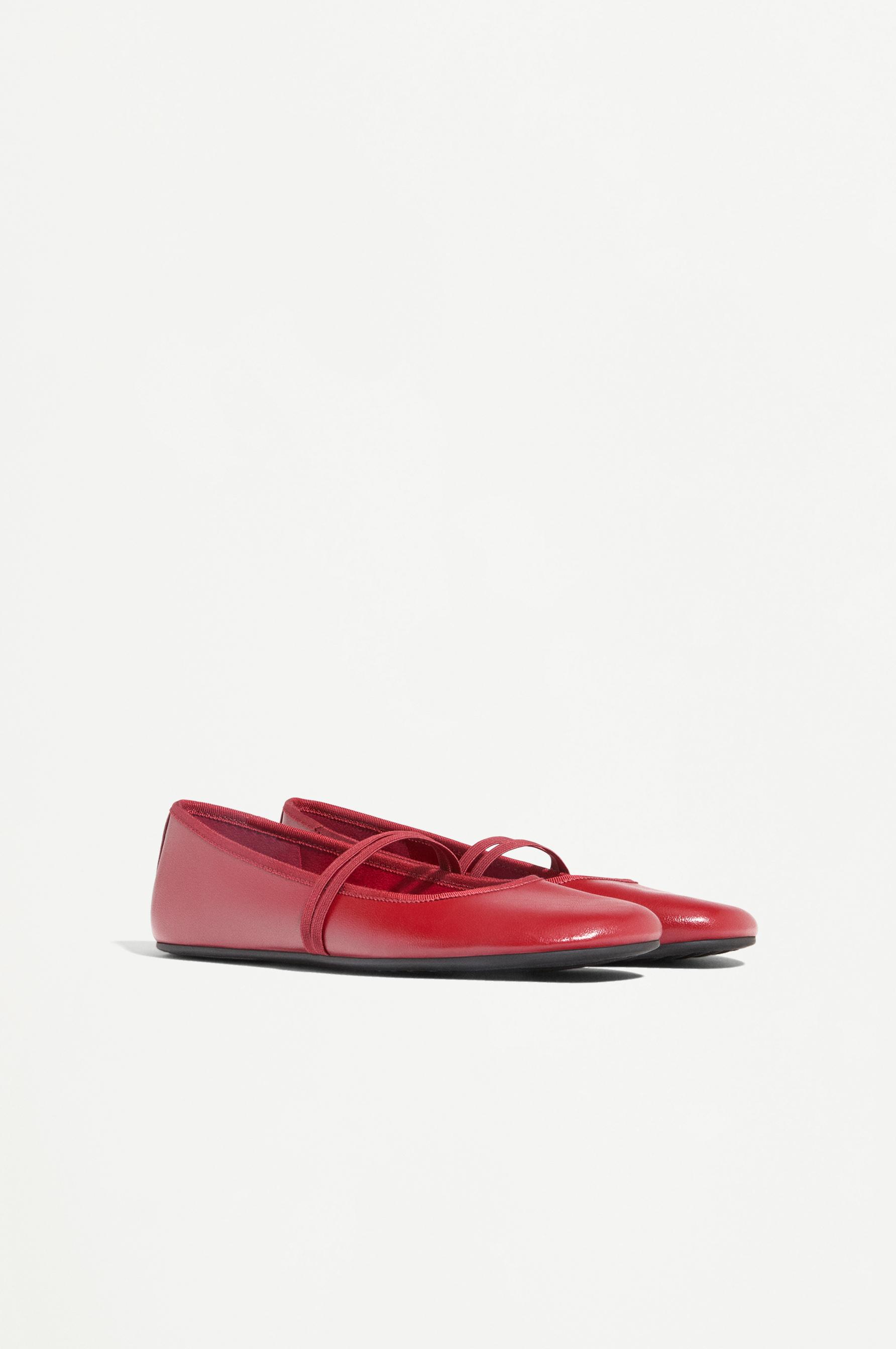 Barefoot ballerina flat — RED