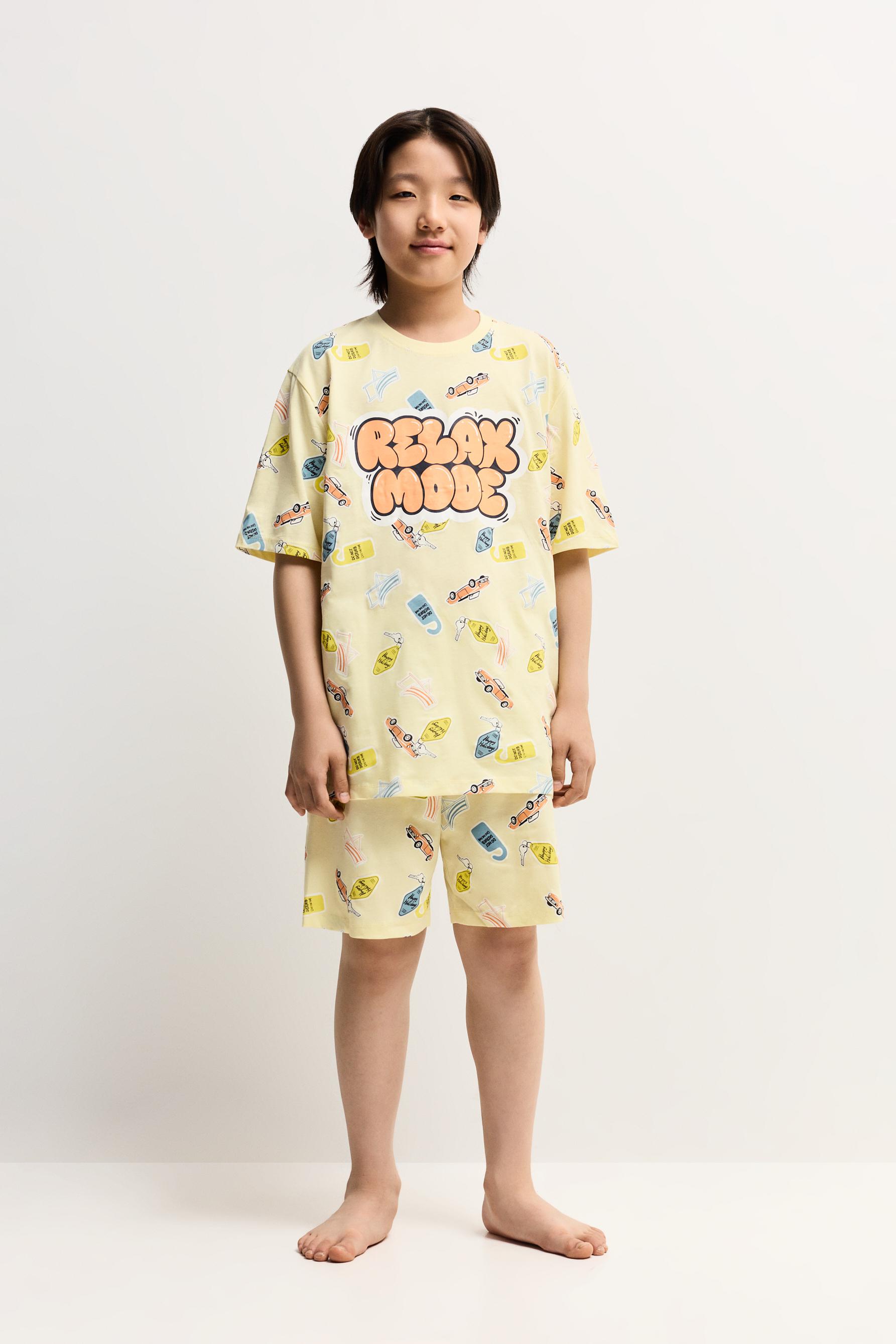 Short printed pyjamas with slogan — PASTEL YELLOW (alternate view)