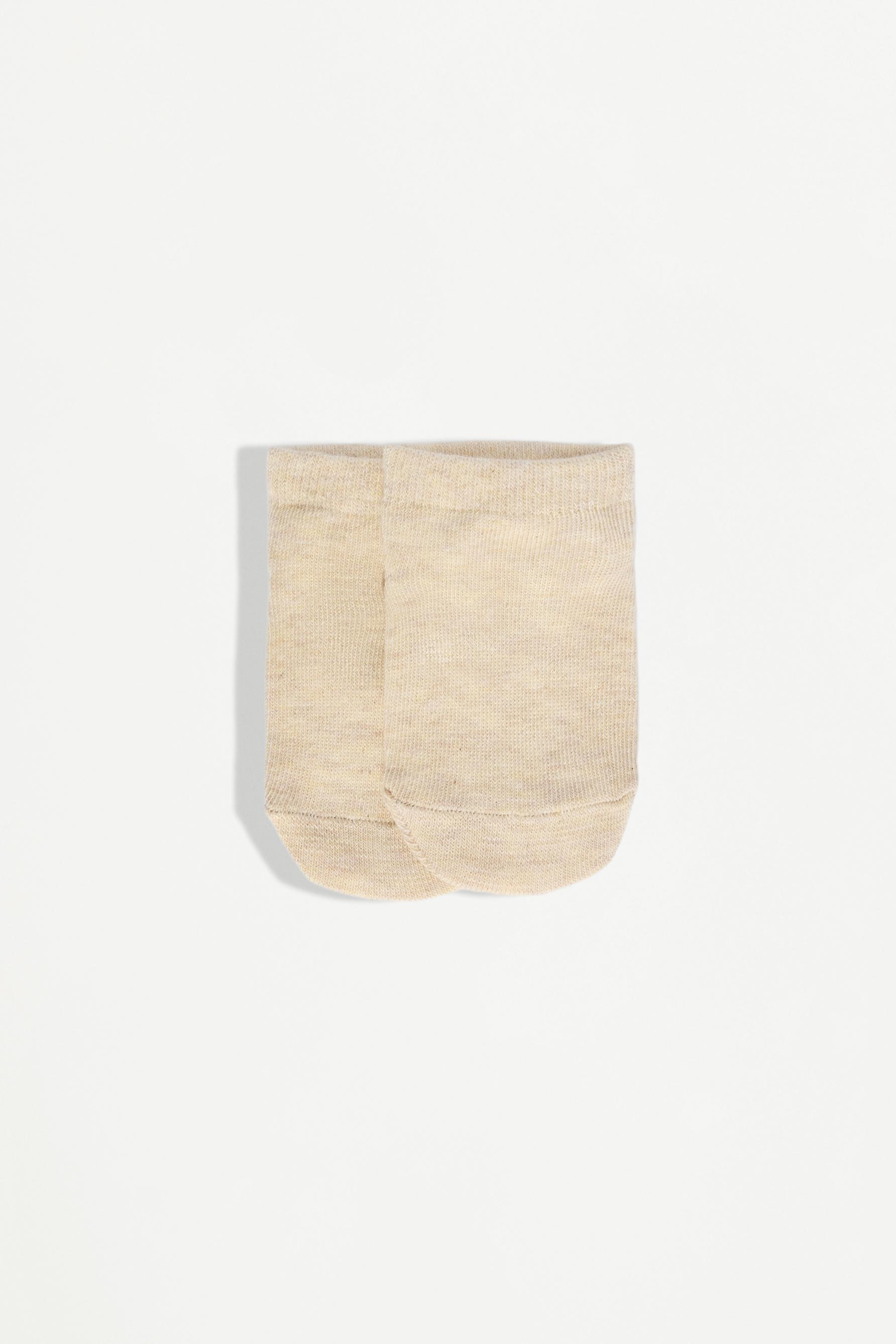 5-pack of non-slip short socks — TAN