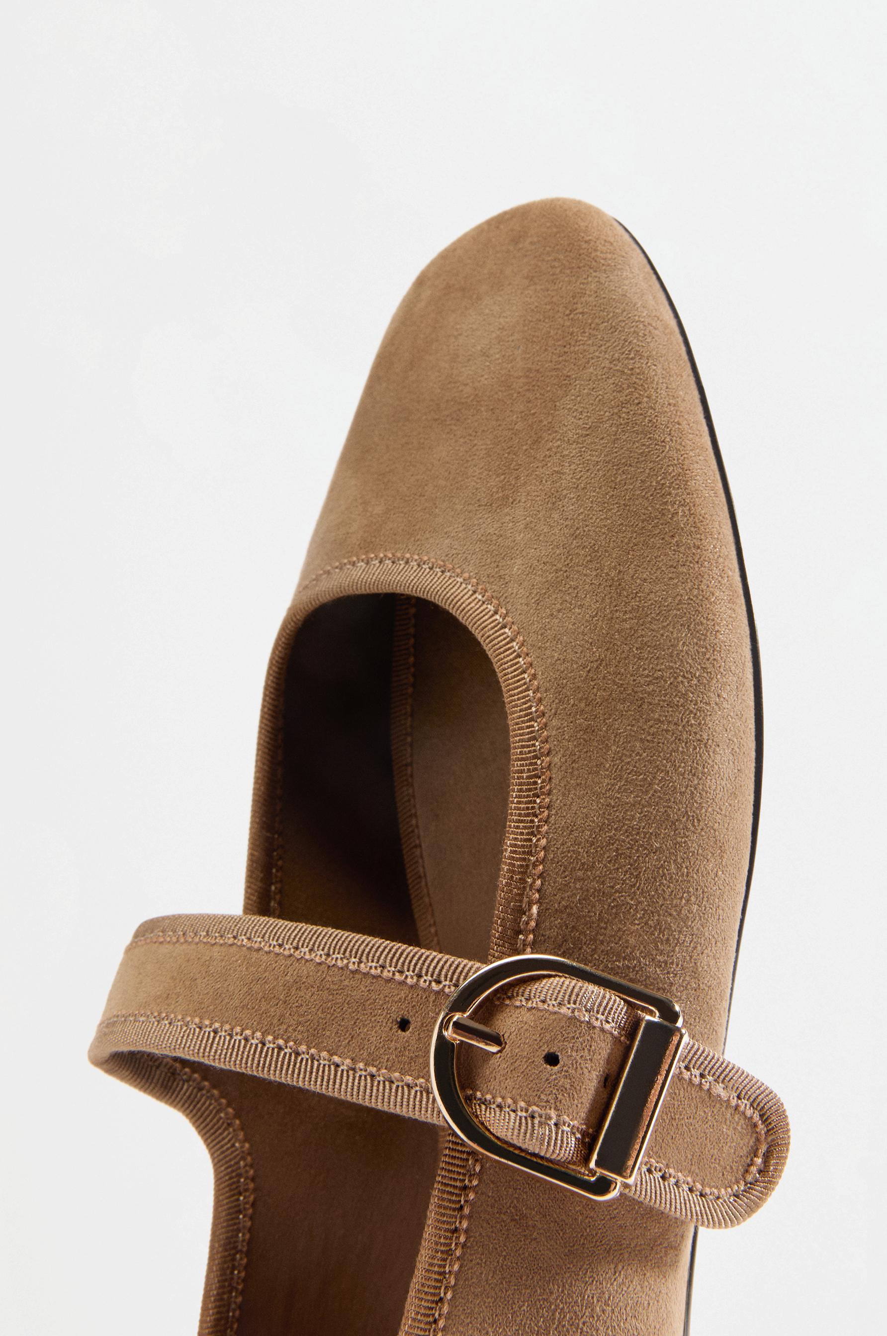 Ballet flats — LEATHER