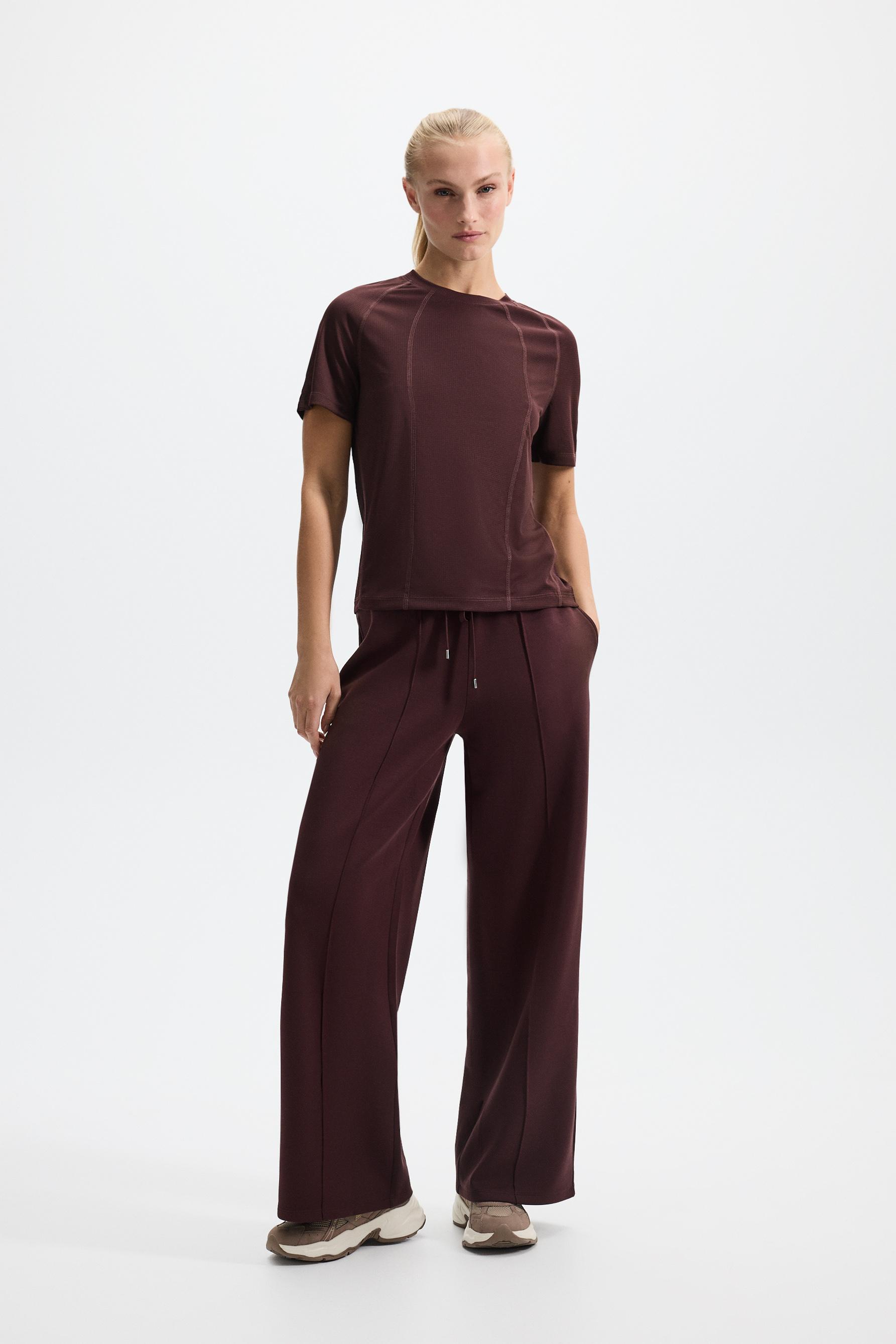 Seamed sports T-shirt — WINE