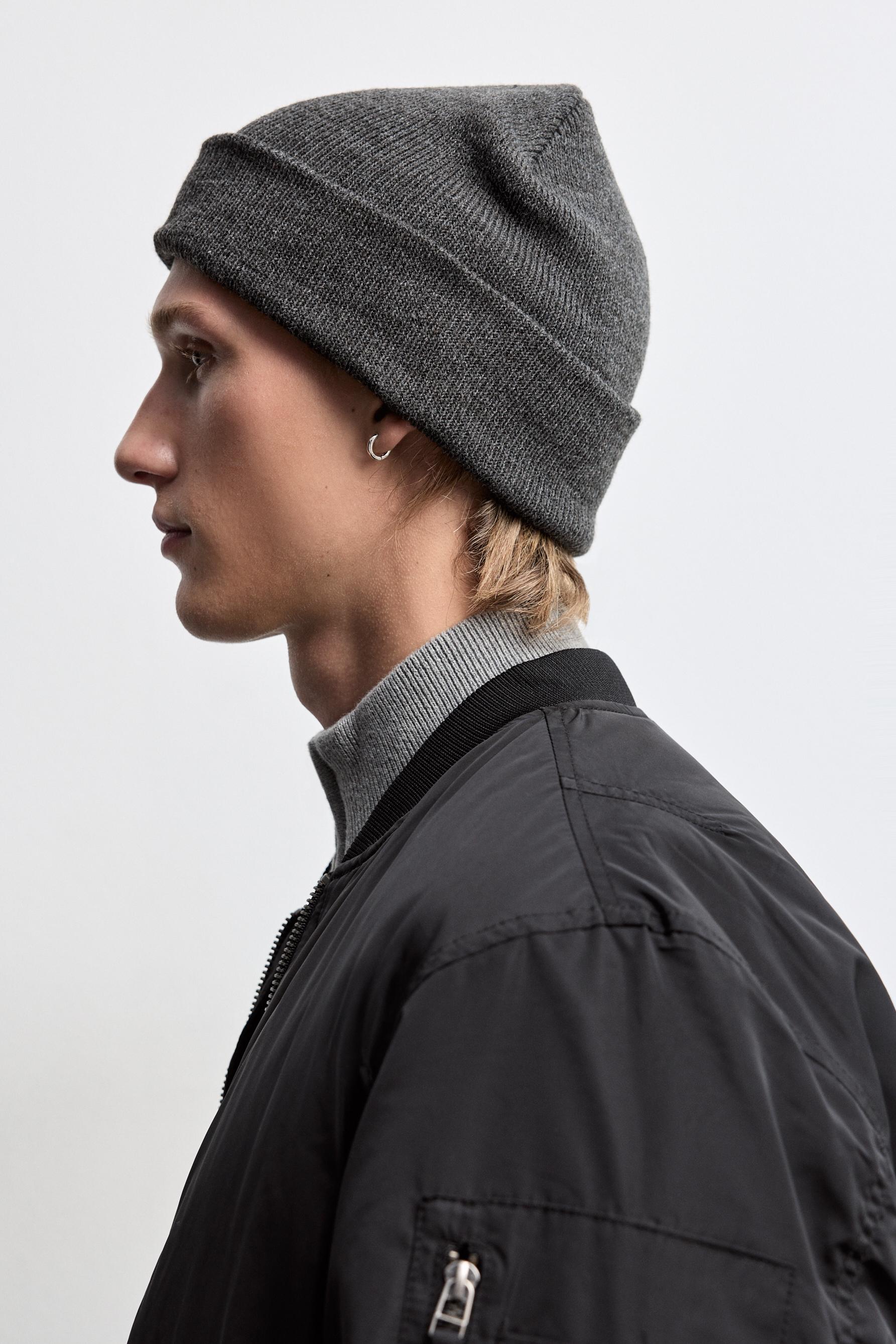 Basic beanie — GREY