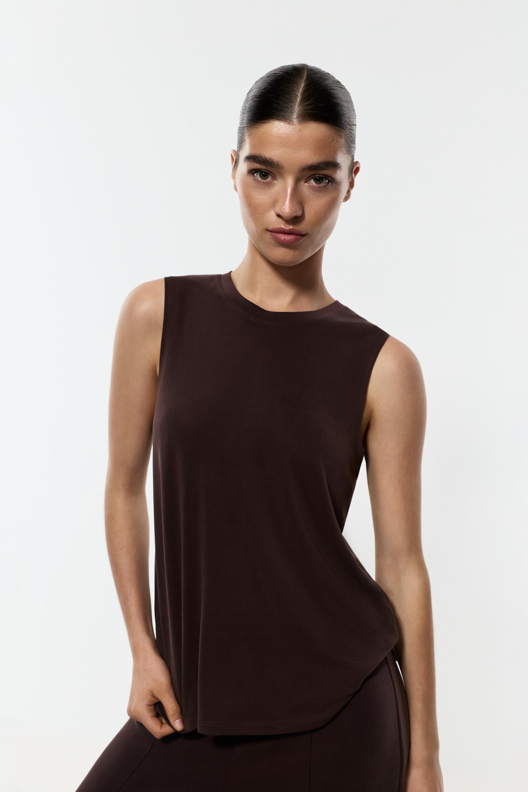 Camiseta deportiva fluida