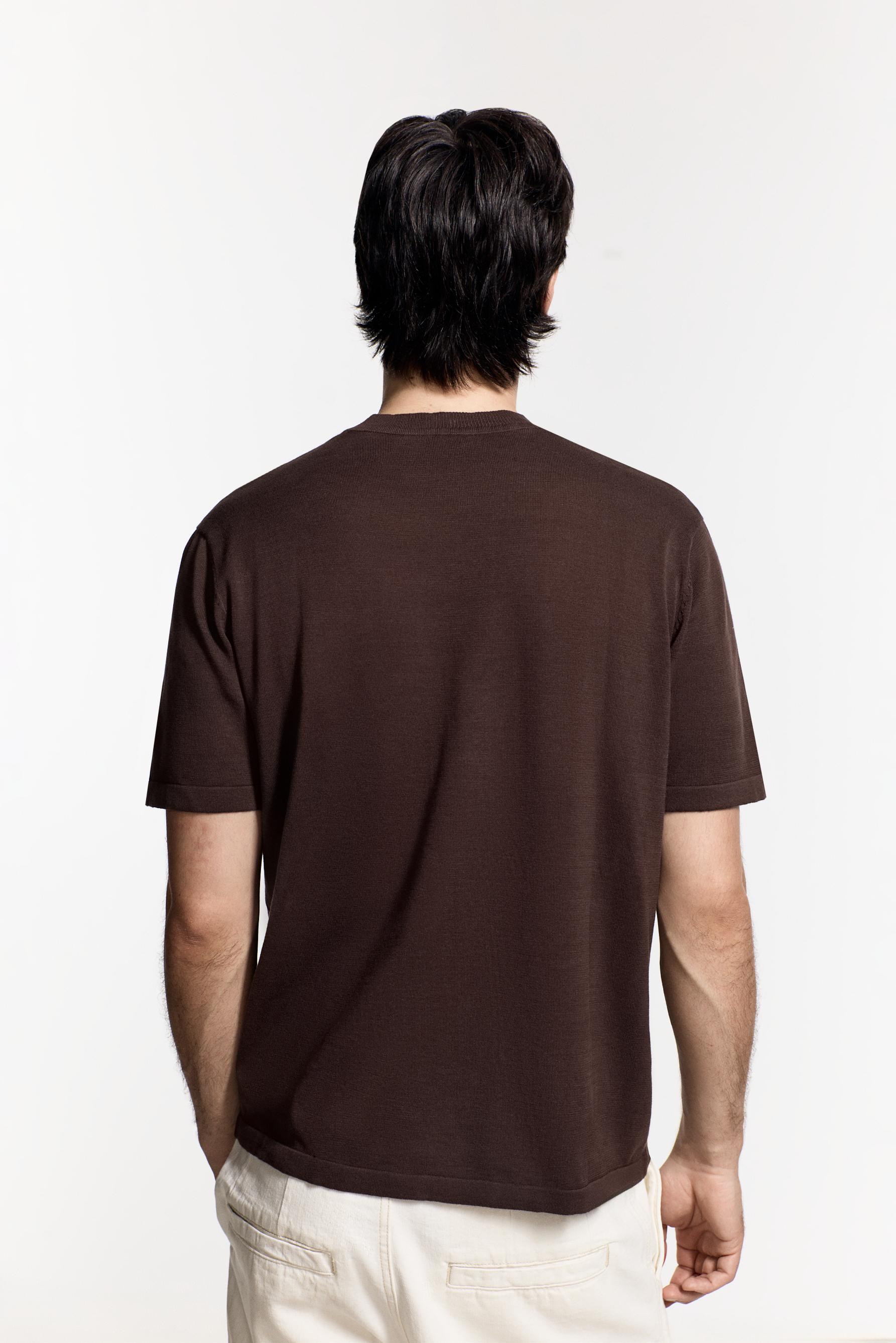 Basic knit T-shirt — CHOCOLATE