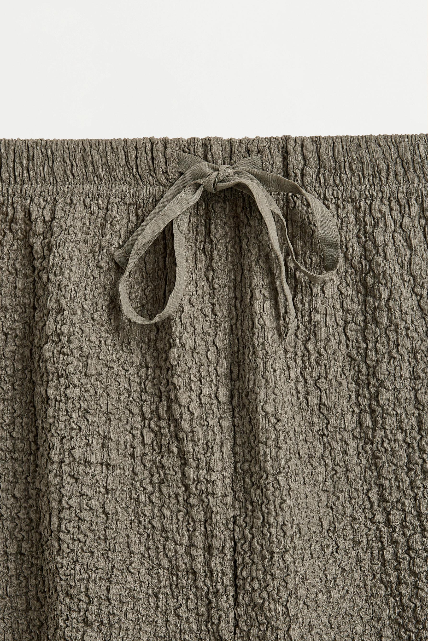 Textured shorts — PALE KHAKI