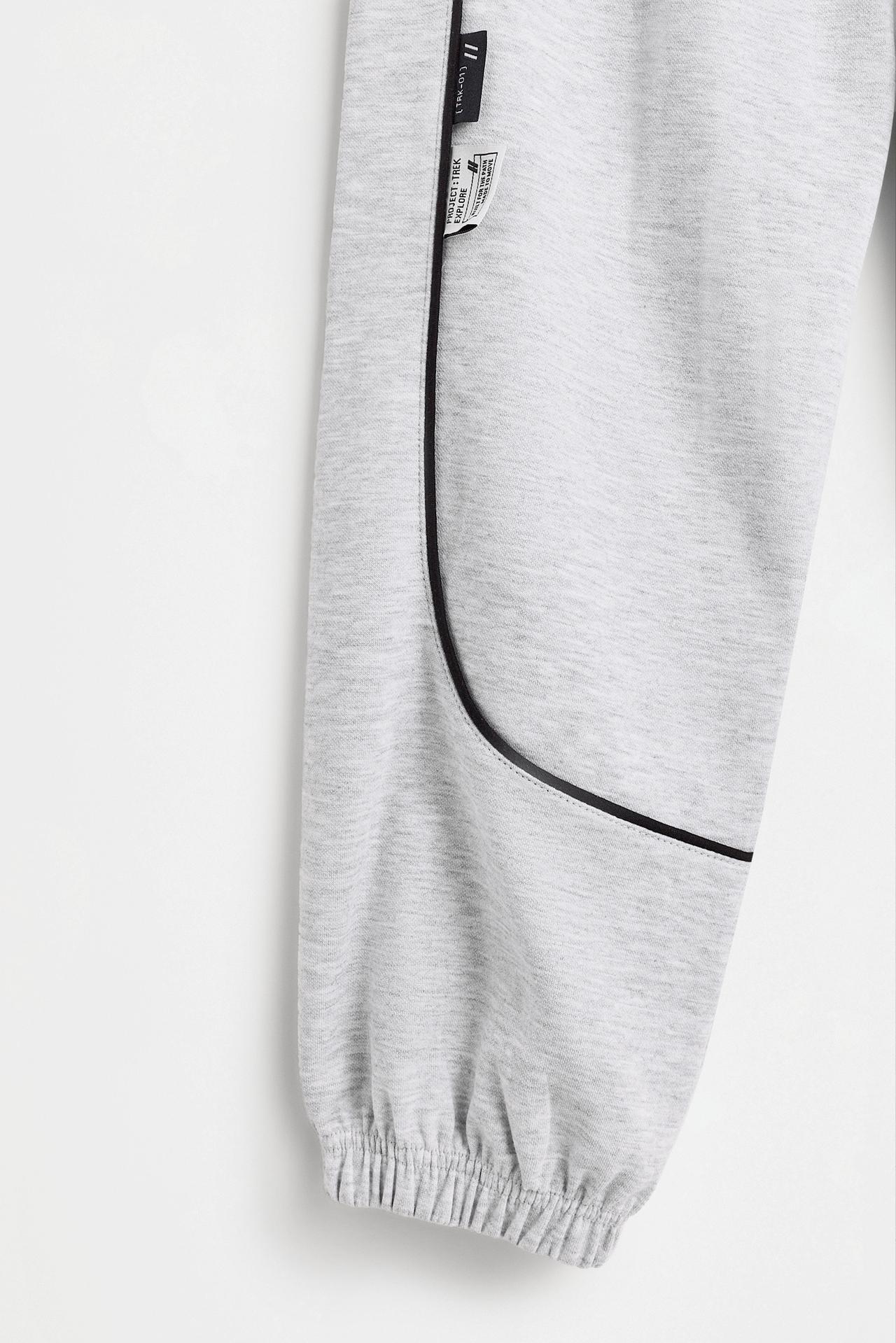 Interlock joggers with contrast piping — GREY MARL