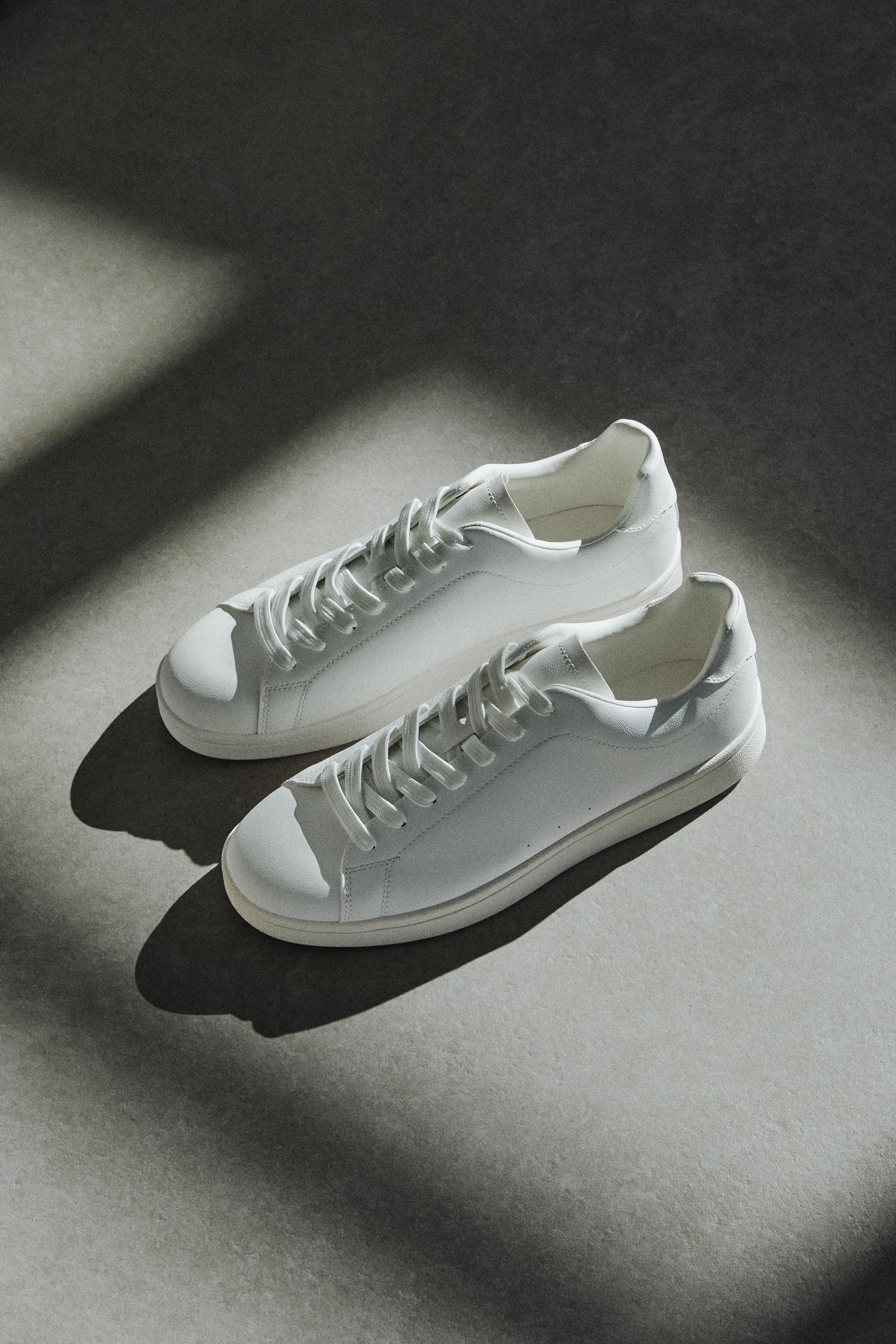 LEFTIES EDITION Casual Sneaker — WHITE