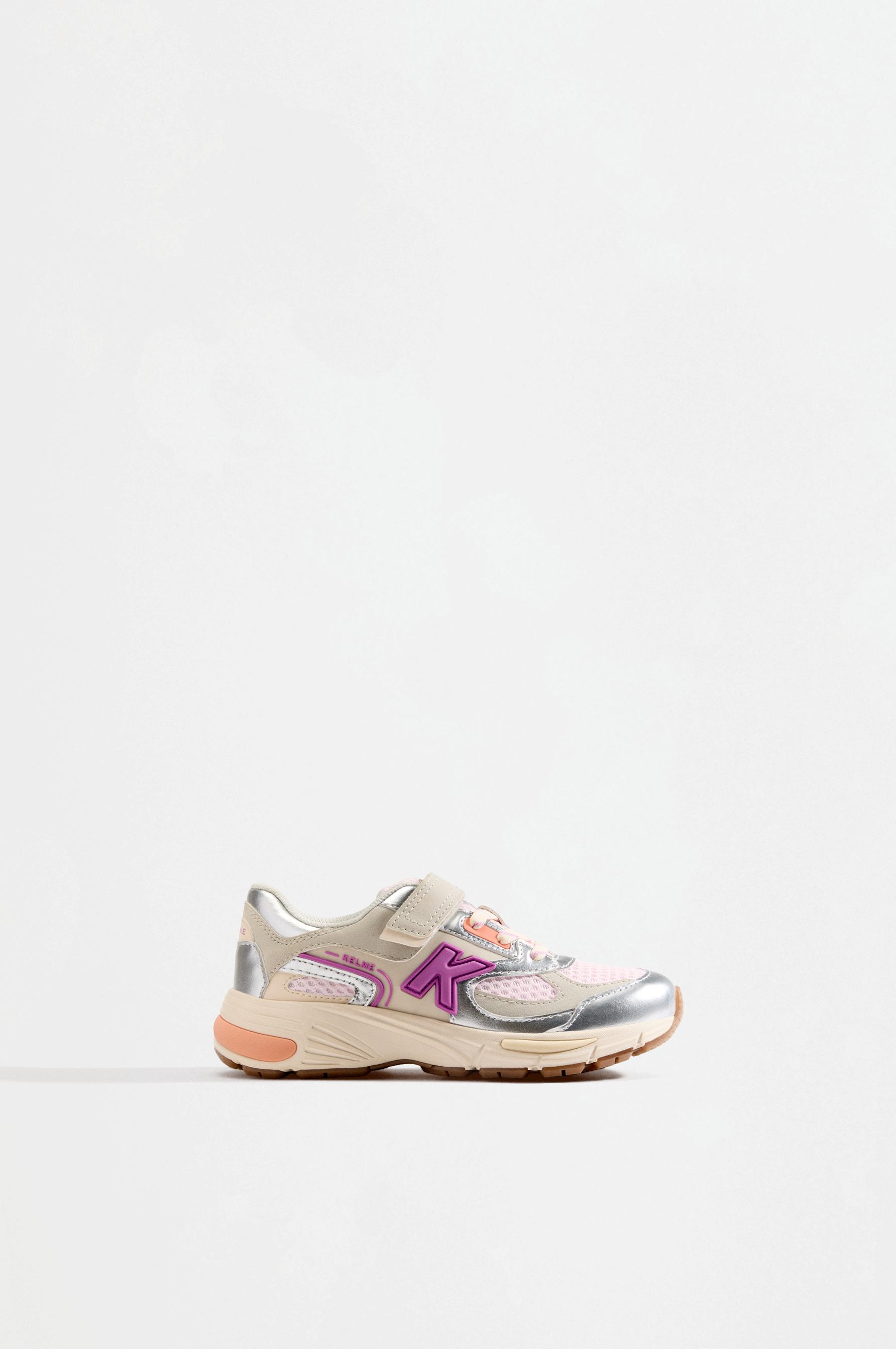 Kelme sports sneakers — SILVER