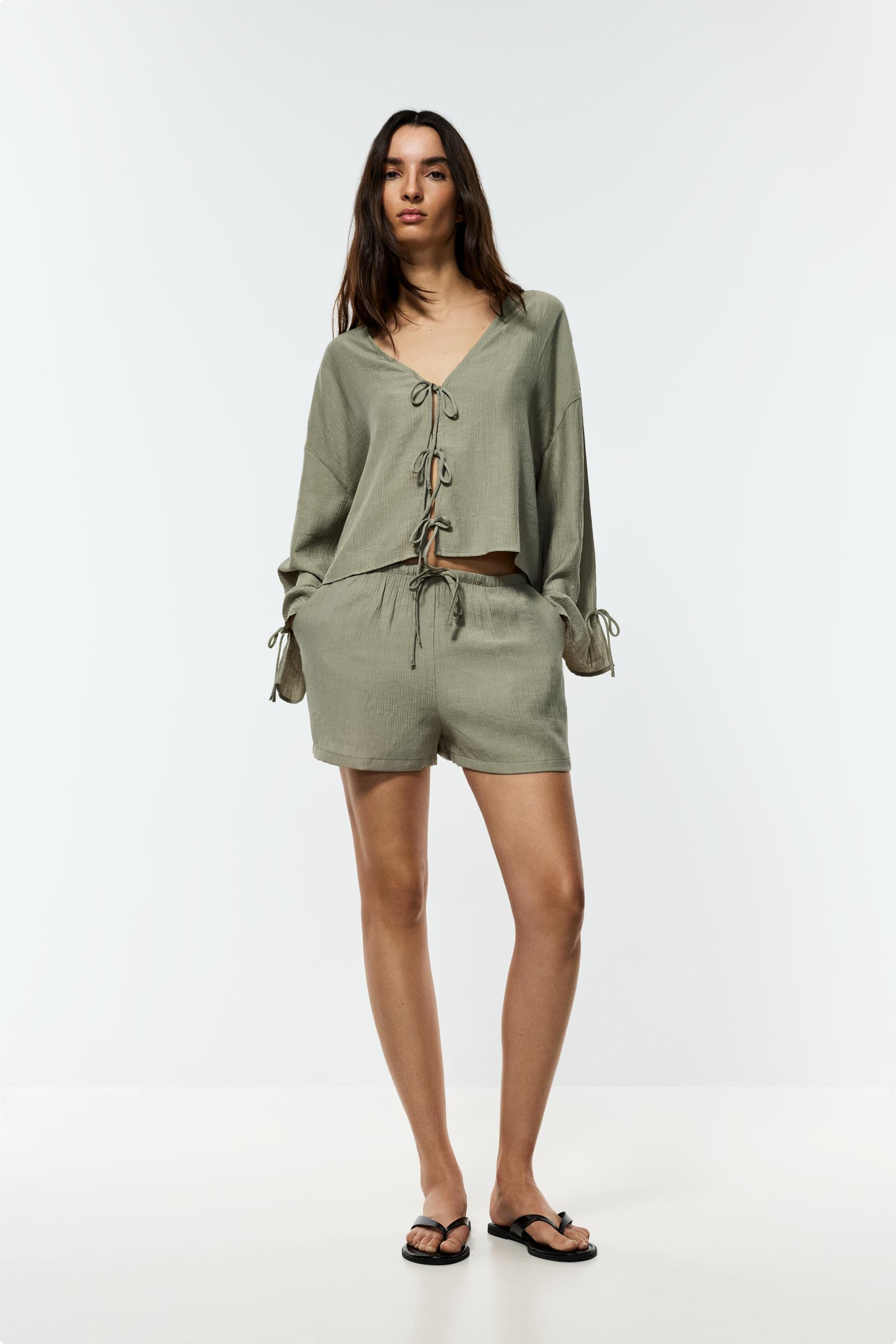 Textured shorts — PALE KHAKI