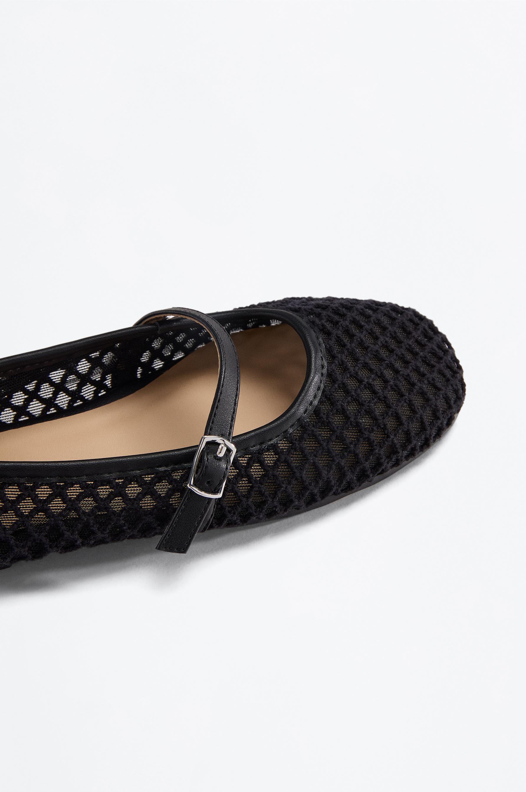 MESH BALLET FLATS — BLACK