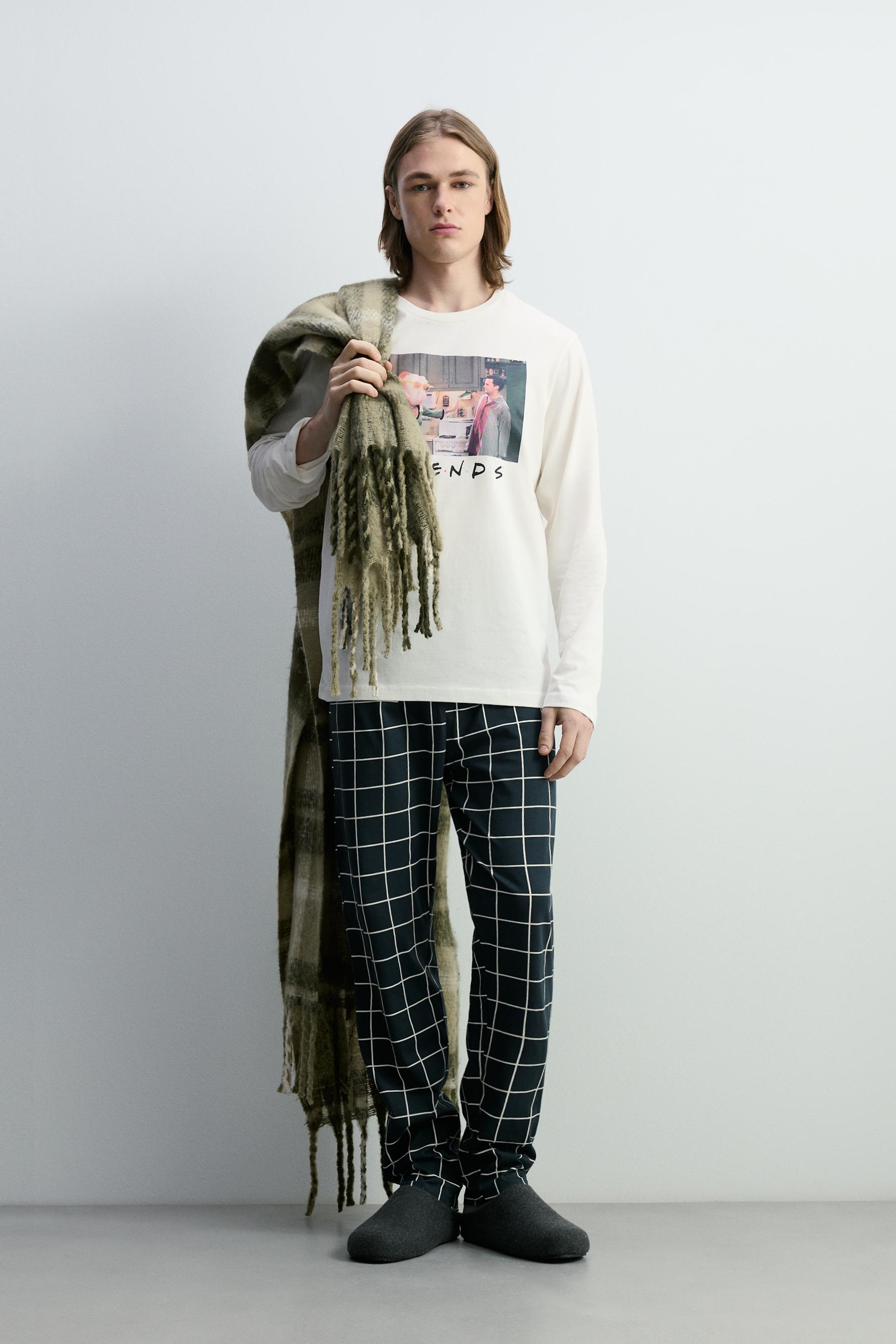 Pijama largo Friends© & ™Warner Bros