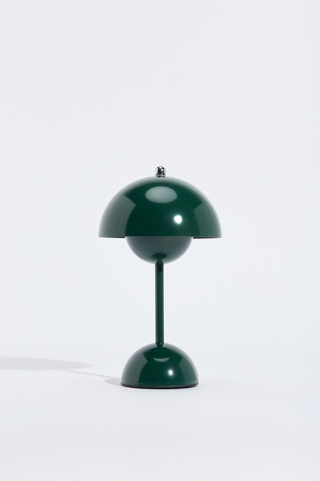 Monochromatic 28 cm table lamp – Lefties – صورة المنتج