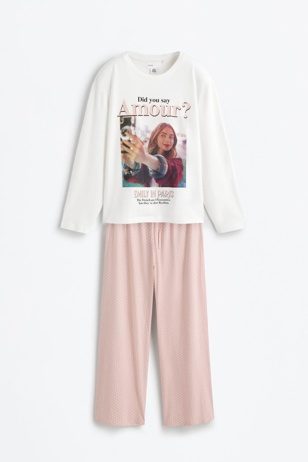 Pijama Emily in Paris™/© Netflix