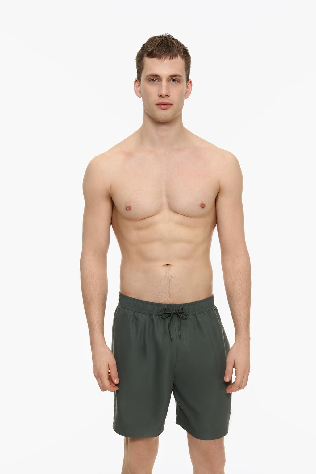 Basic swimming trunks