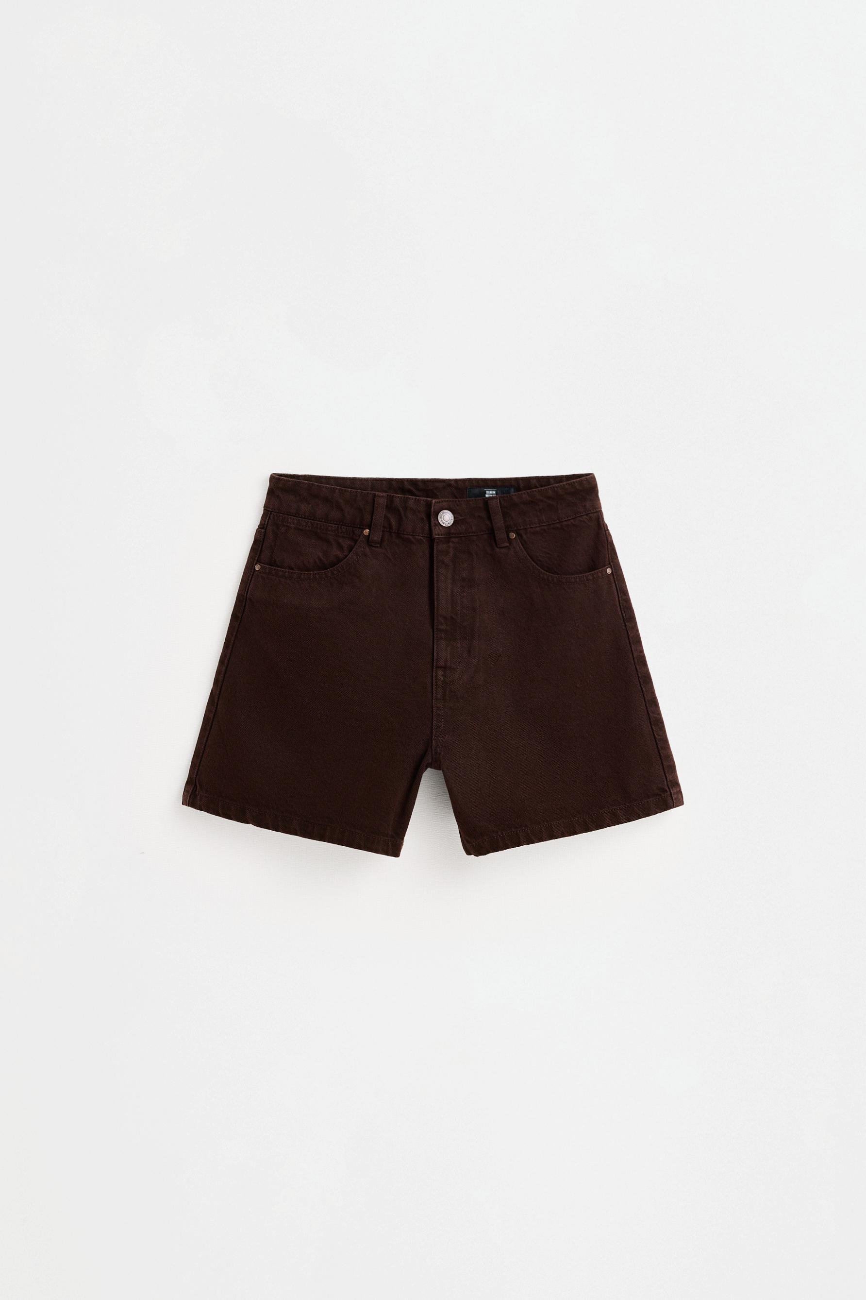 Basic mom fit denim shorts — BROWN