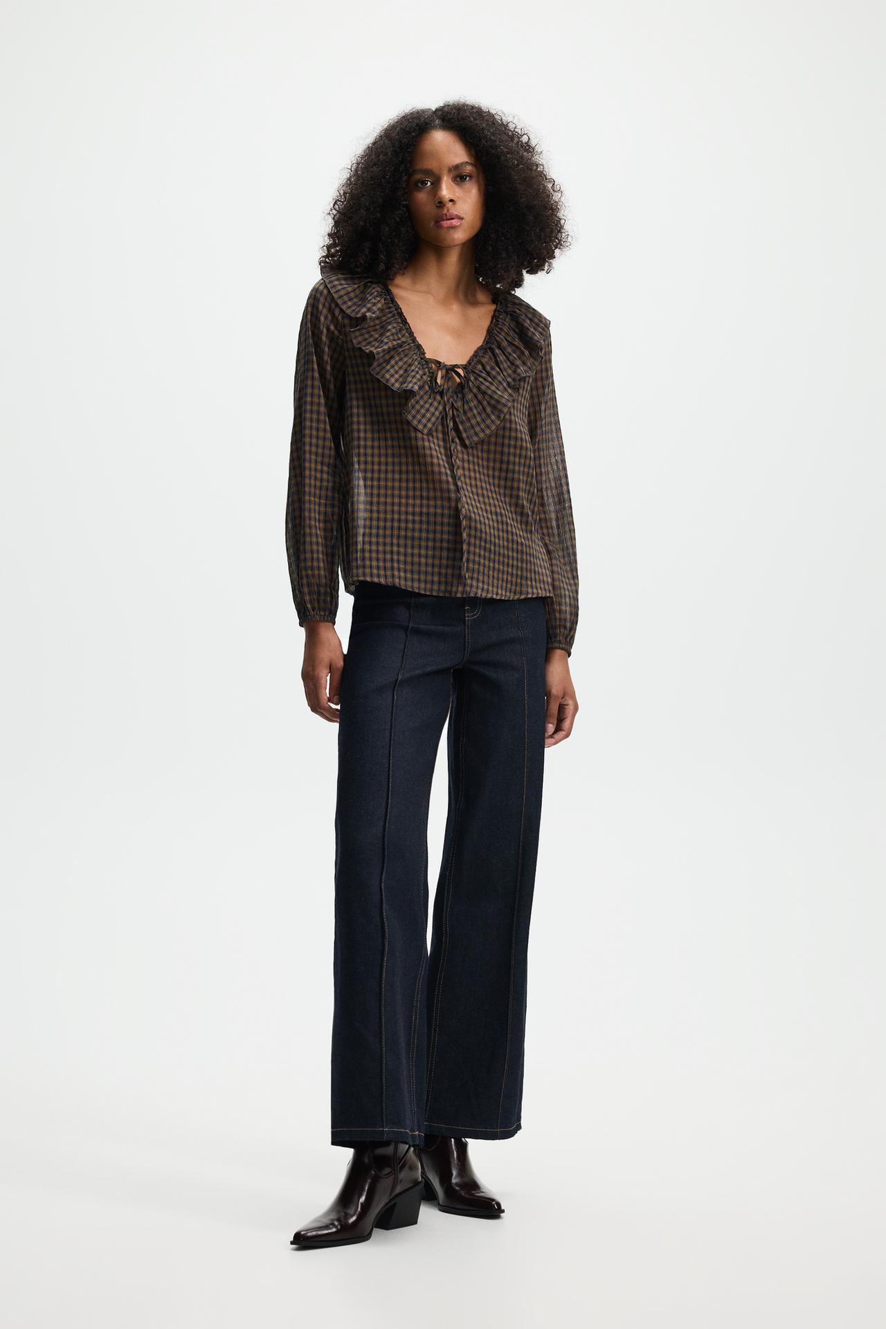 Plaid ruffle blouse — BROWN