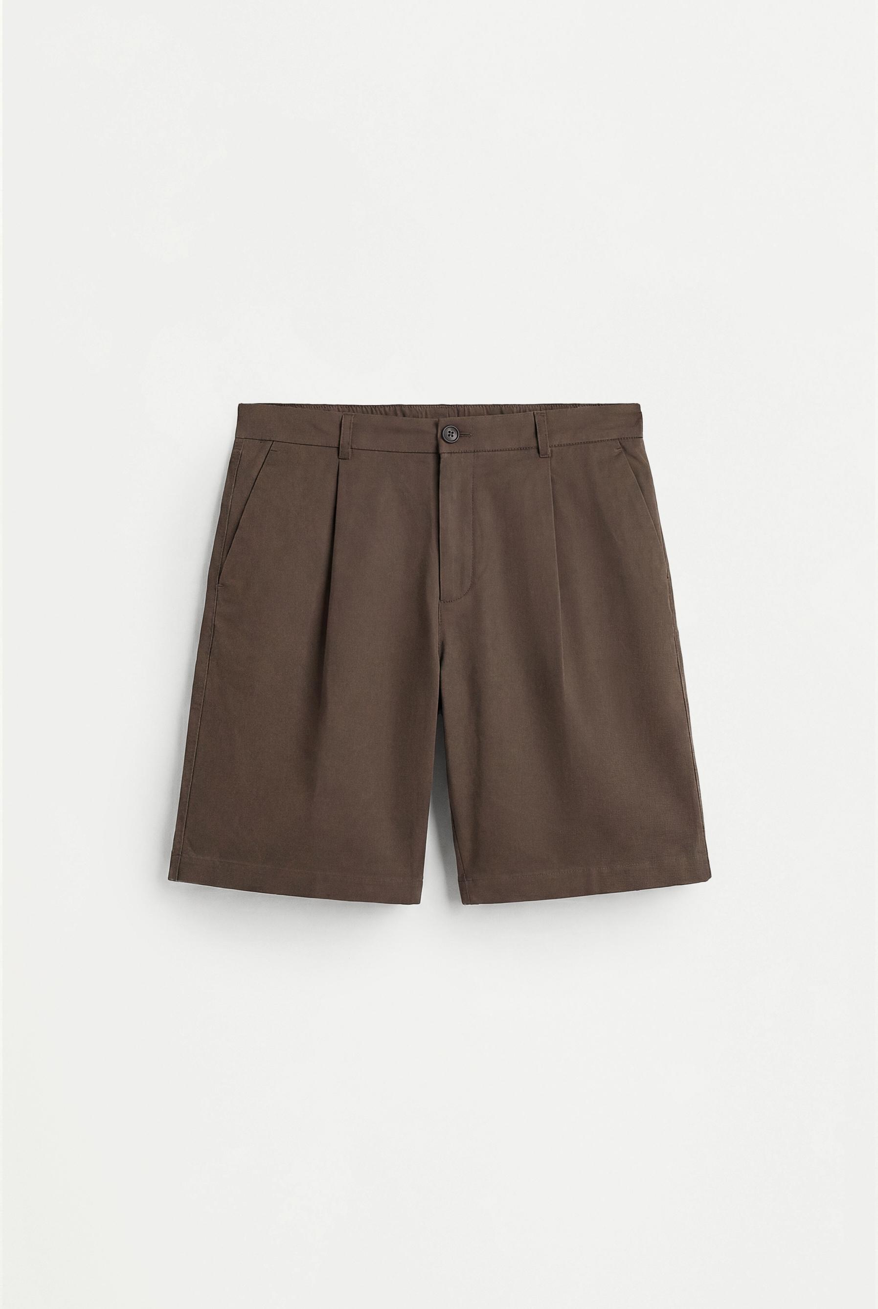 Pleated chino Bermuda shorts — BEIGE