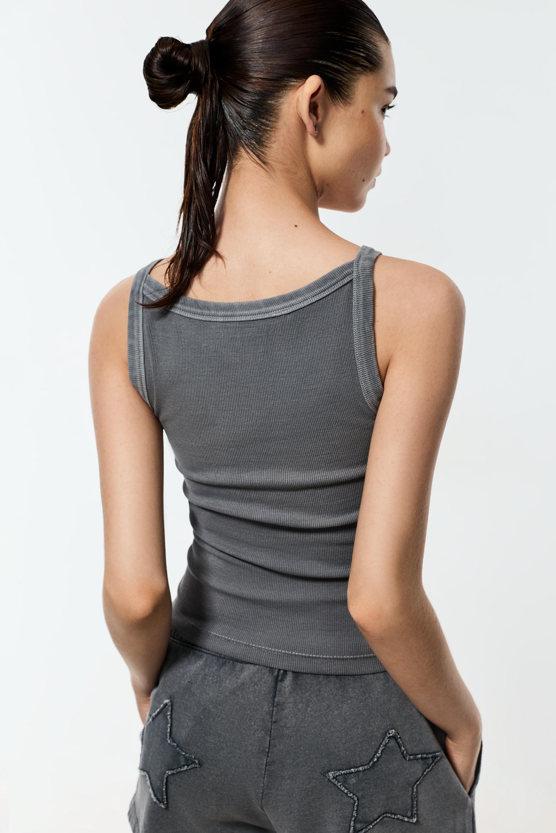 Ribbed top with studs — PALE CHARCOAL