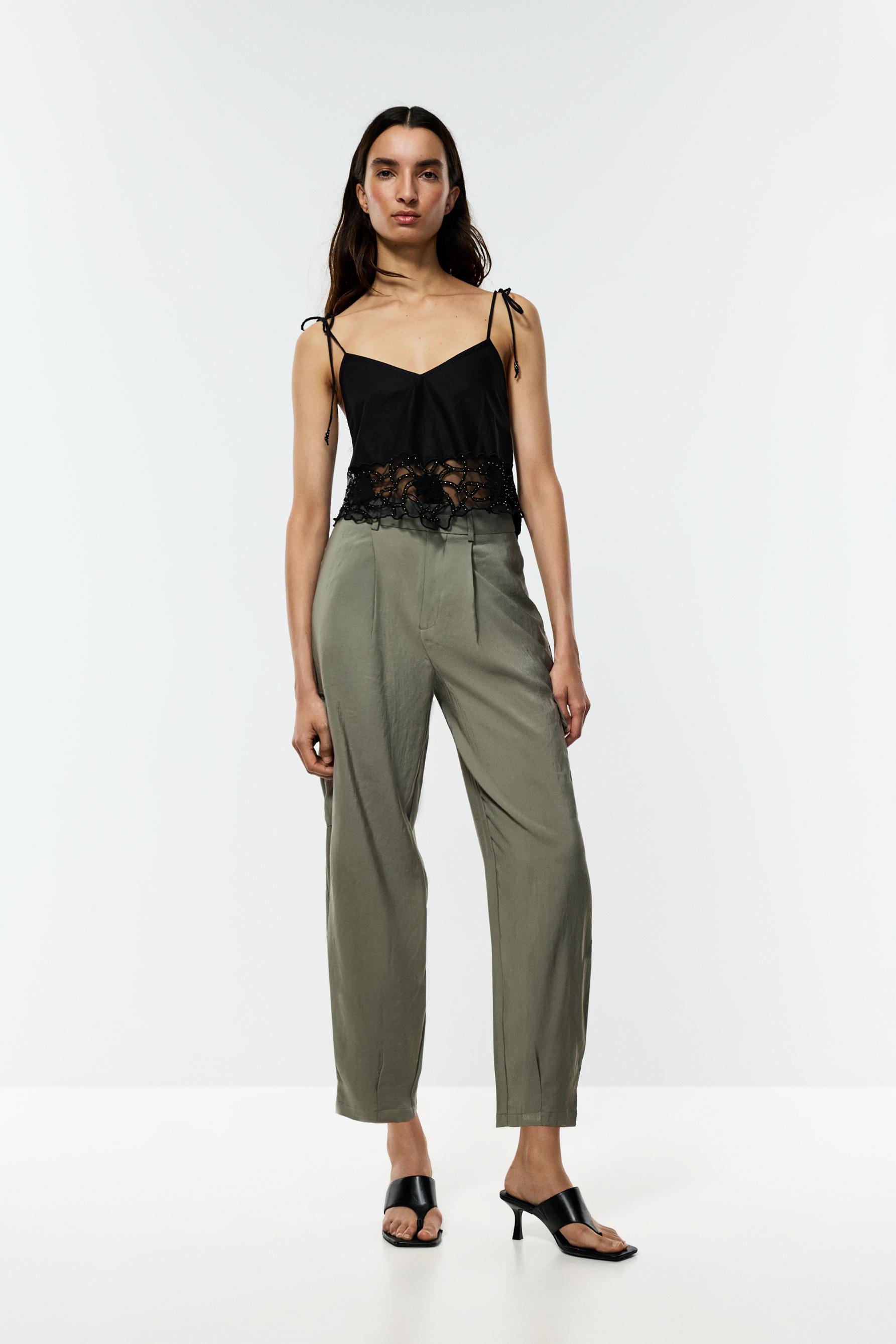 Cargo trousers with fitted hem — PALE KHAKI