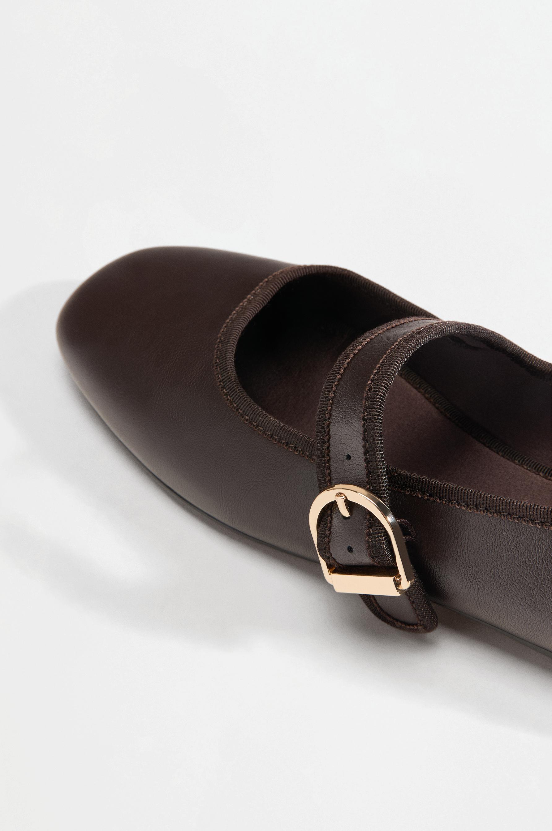 Buckle ballet flats — BROWN