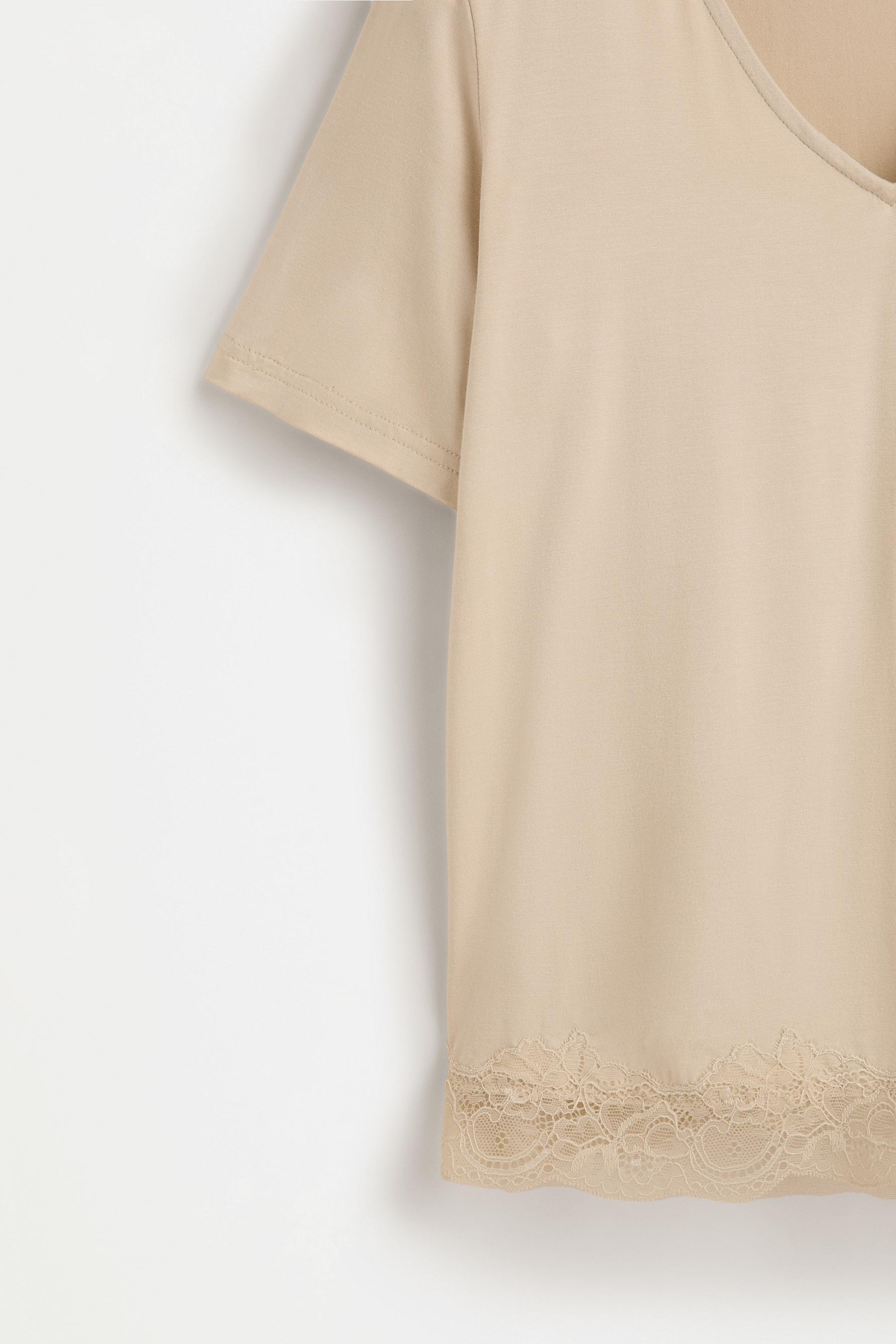 Short pyjamas with lace — SAND