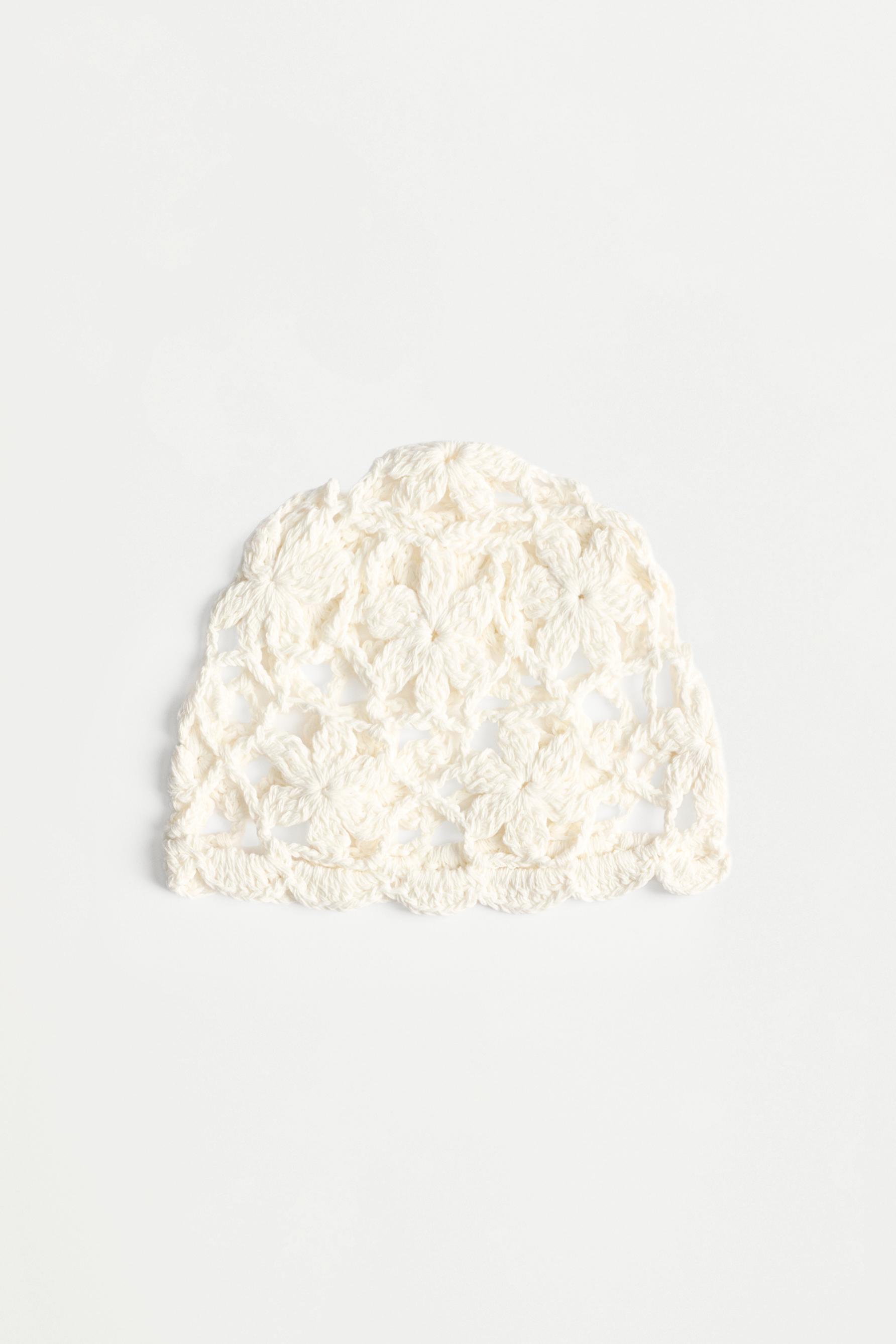 Crochet flower hat — WHITE (alternate view)