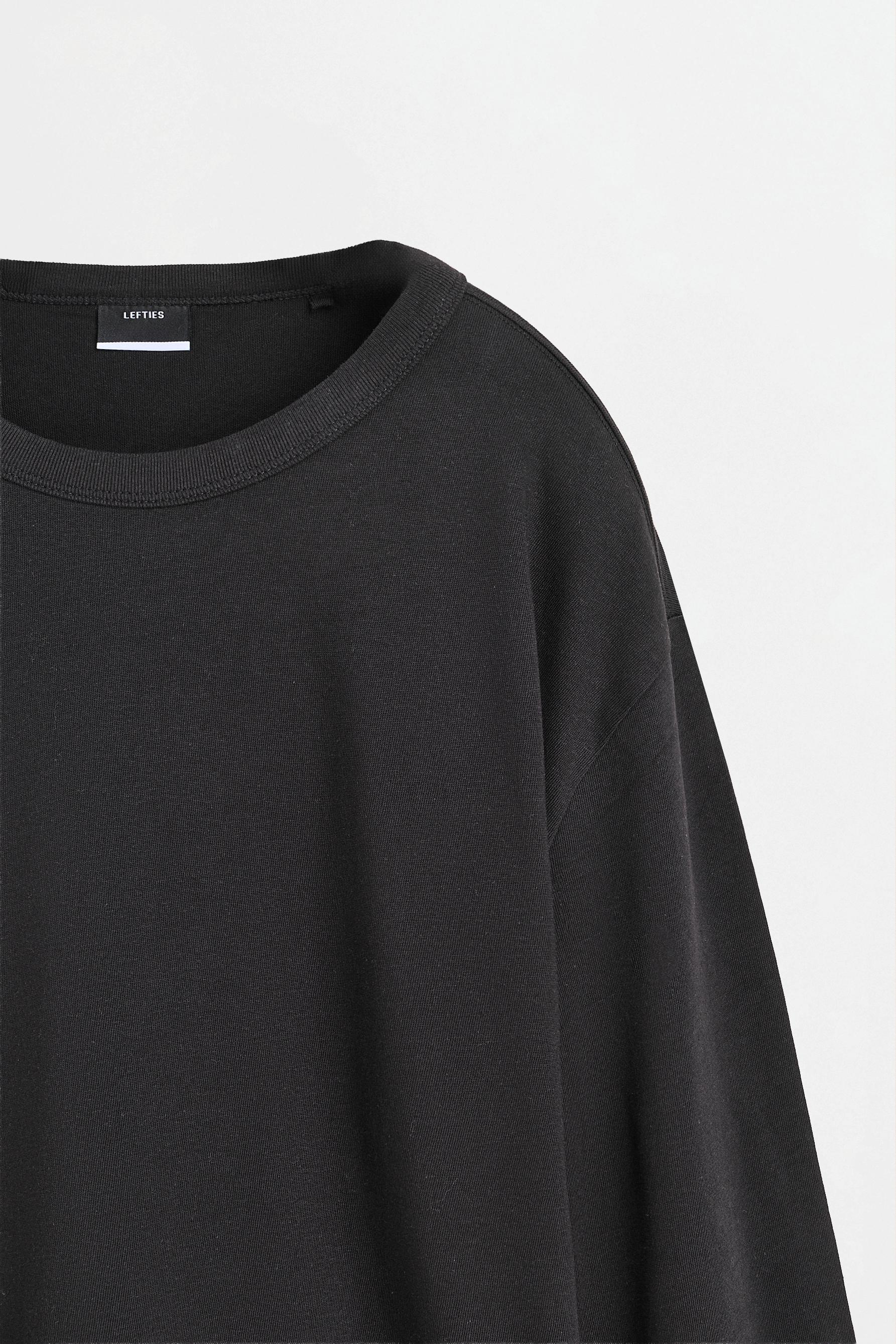 Medium-weight jersey long sleeve T-shirt — BLACK