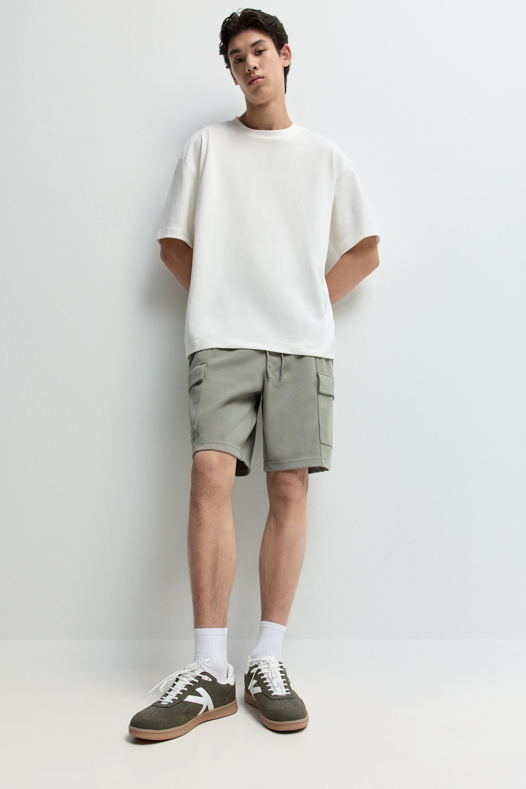 Interlock cargo Bermuda shorts — PALE GREEN