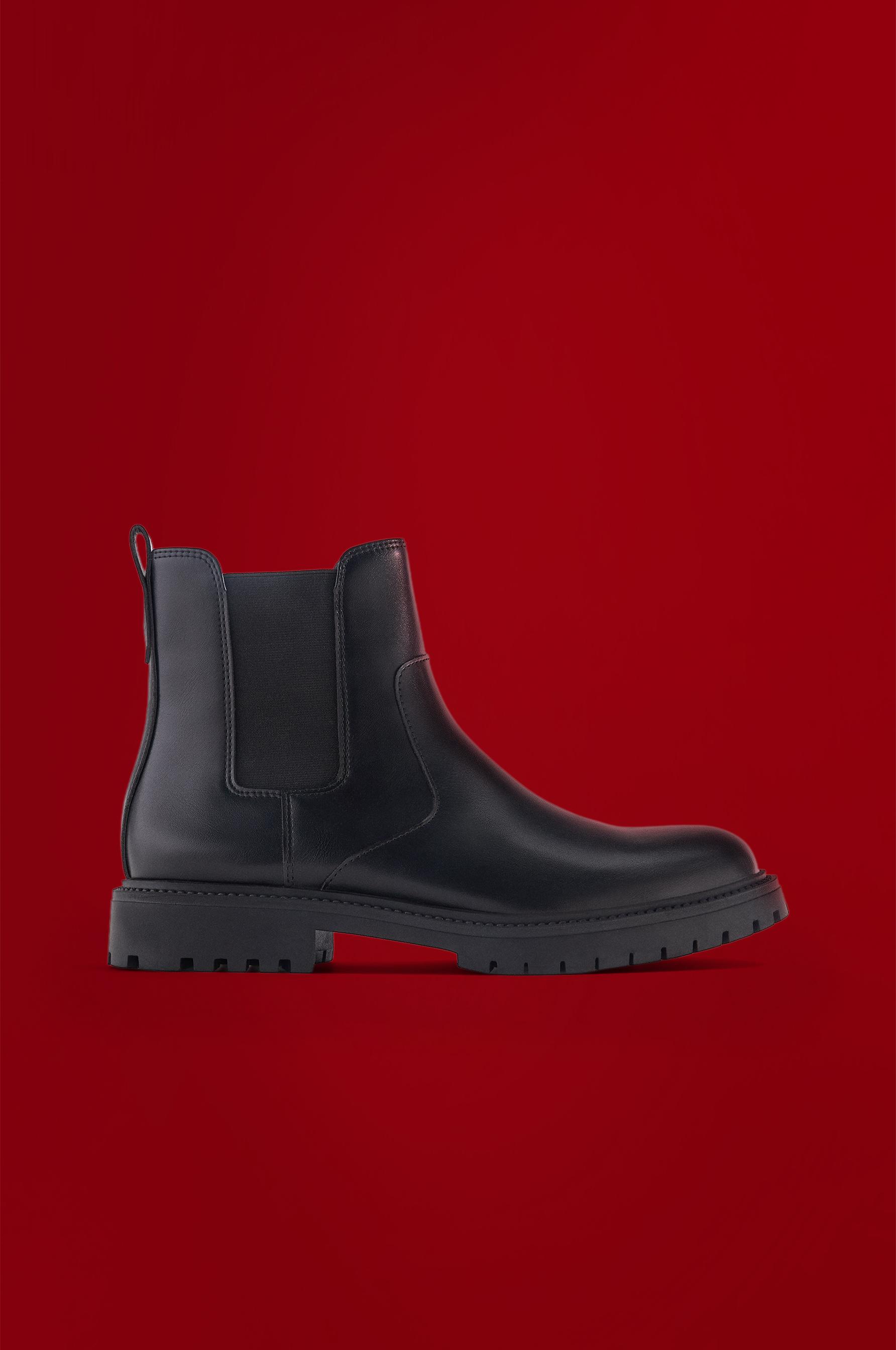 Men's Chelsea boots with track sole — BLACK