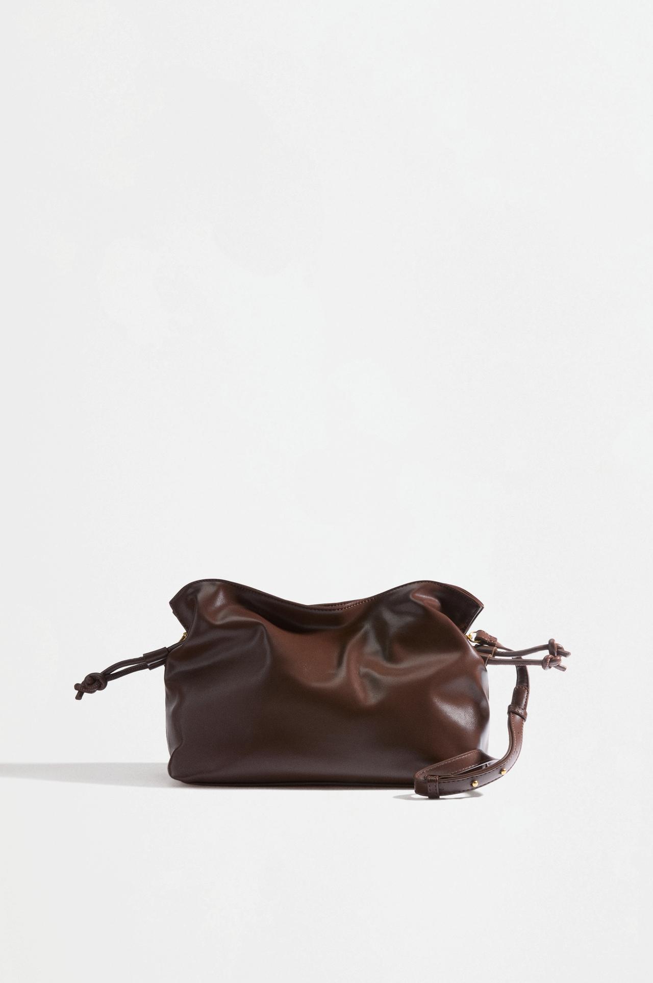 Pouch shoulder bag — BROWN