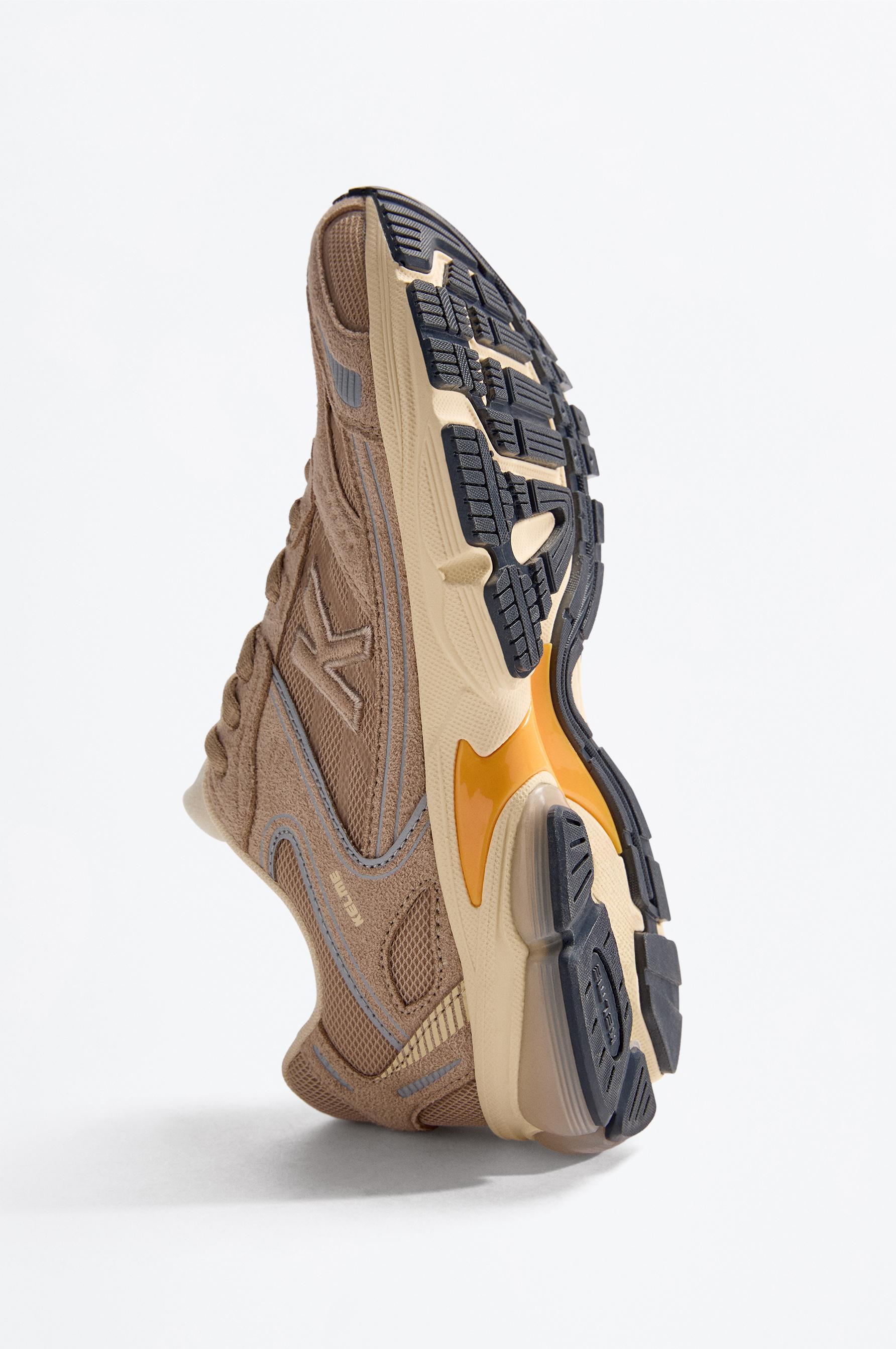 Kelme sports shoes — BROWN
