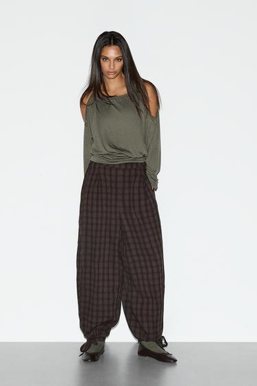 Studded cut-out T-shirt — KHAKI 3