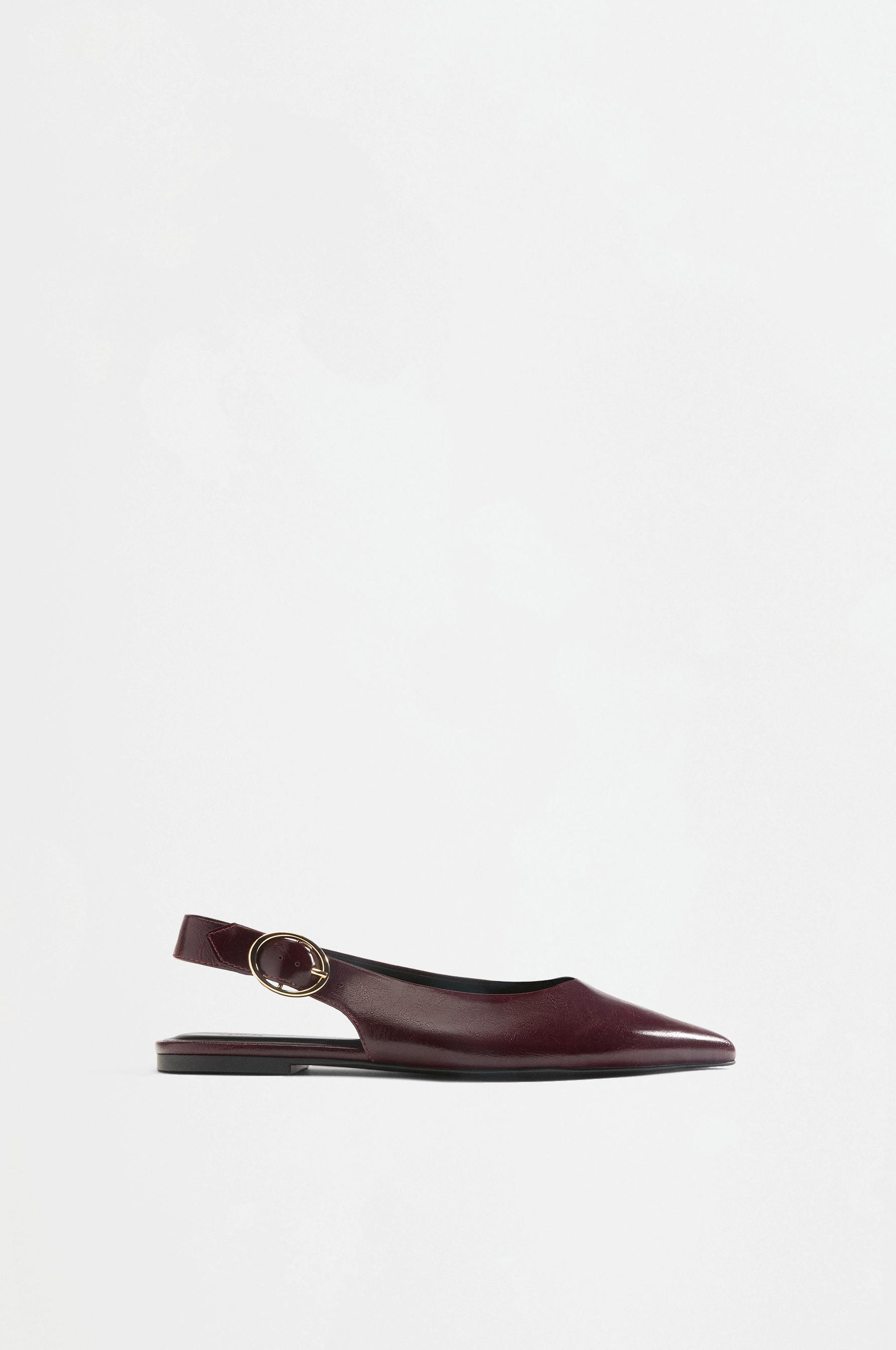 Flat shoes — BURGUNDY