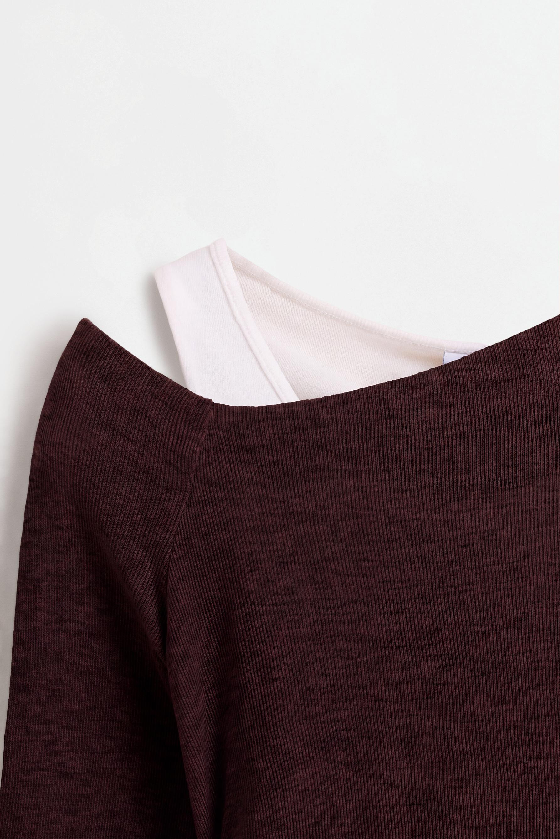 Asymmetric ribbed double T-shirt — CHOCOLATE