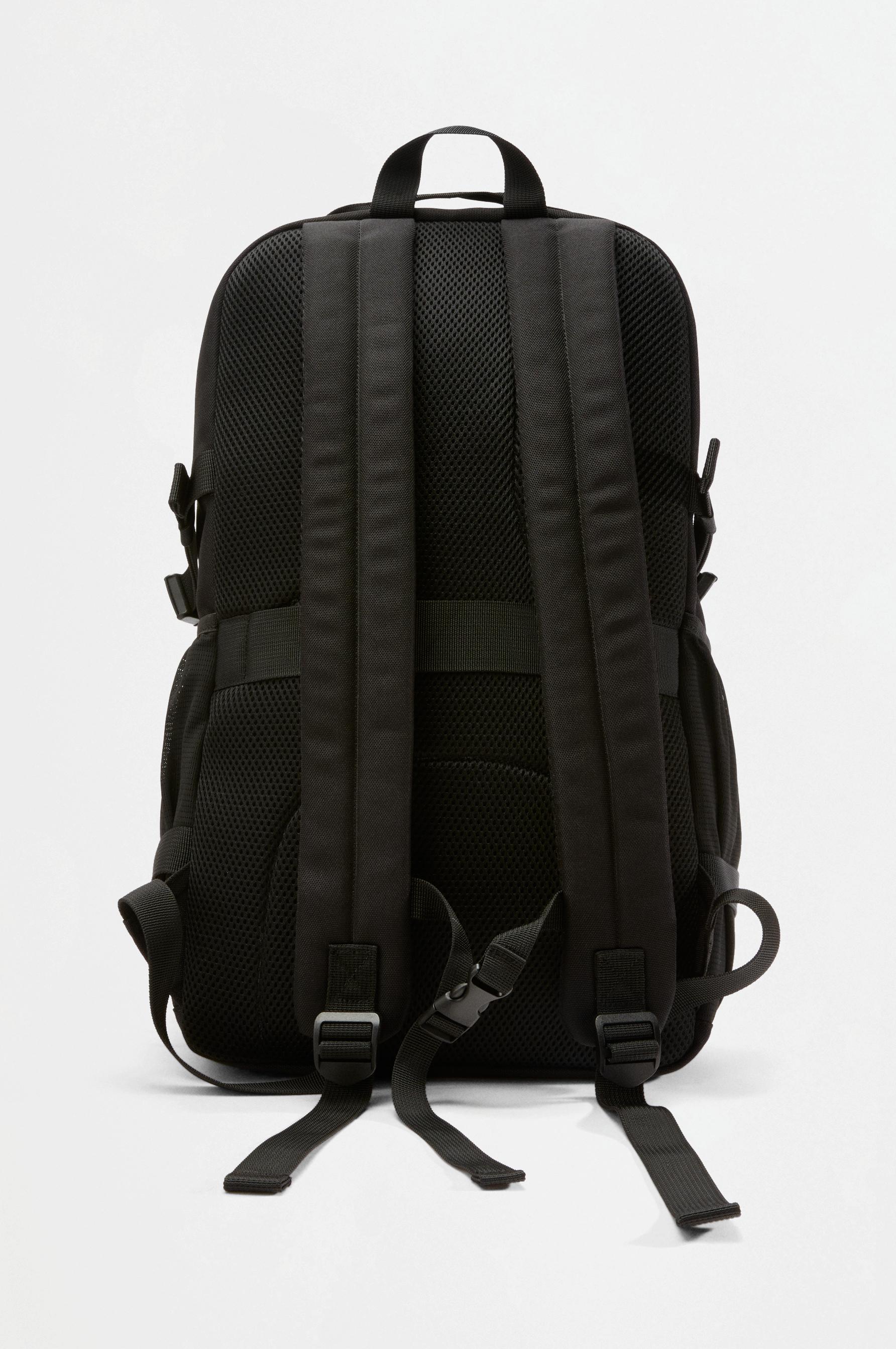 Cross training backpack — BLACK